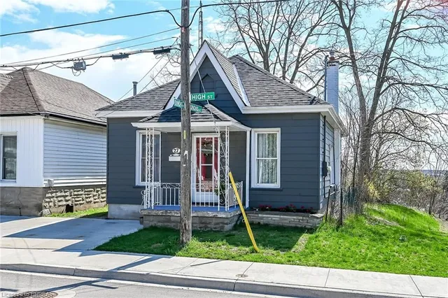 27 High St, Brantford 2
