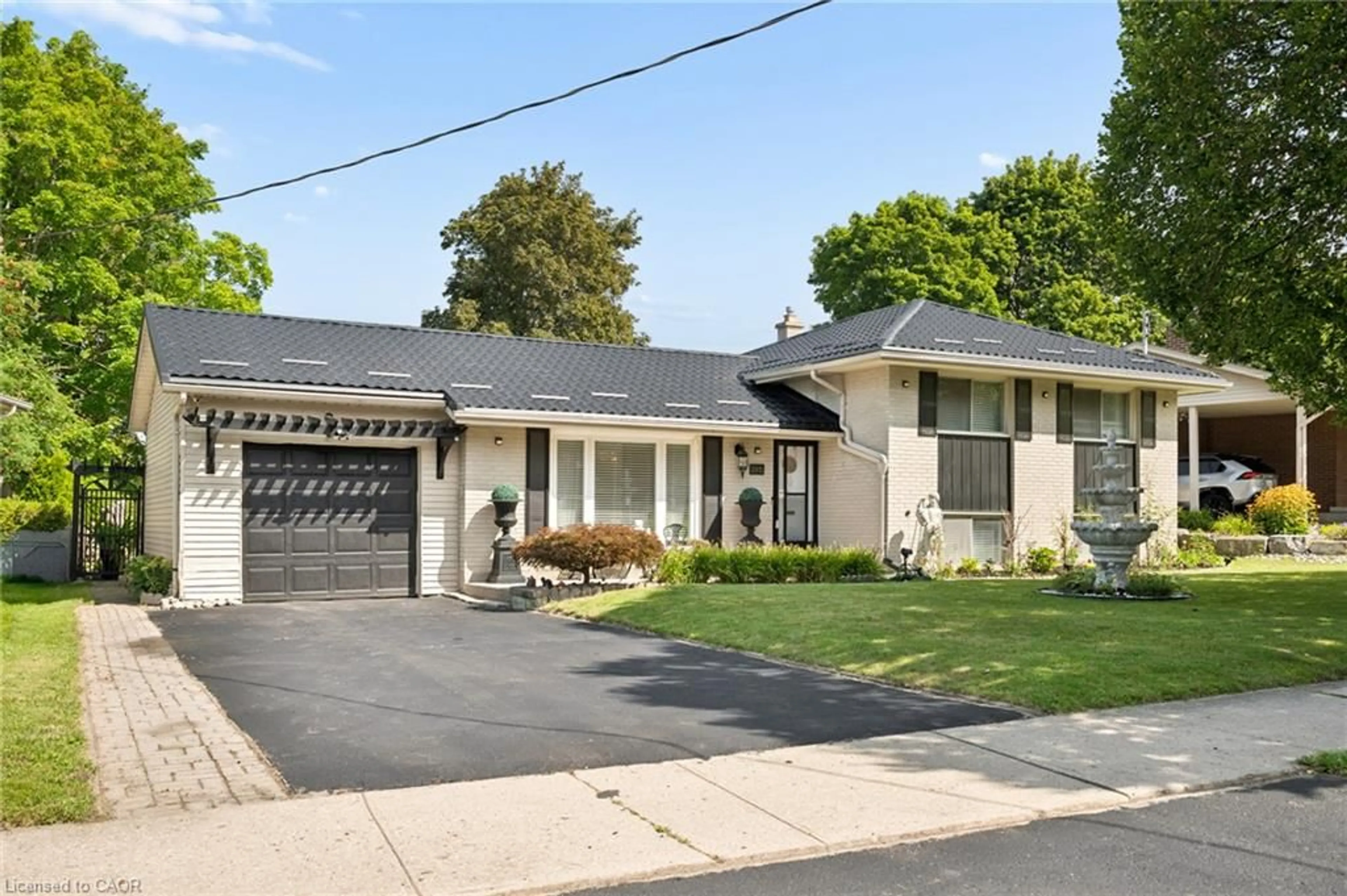 Unknown for 285 Stonybrook Dr, Kitchener Ontario N2M 4L8