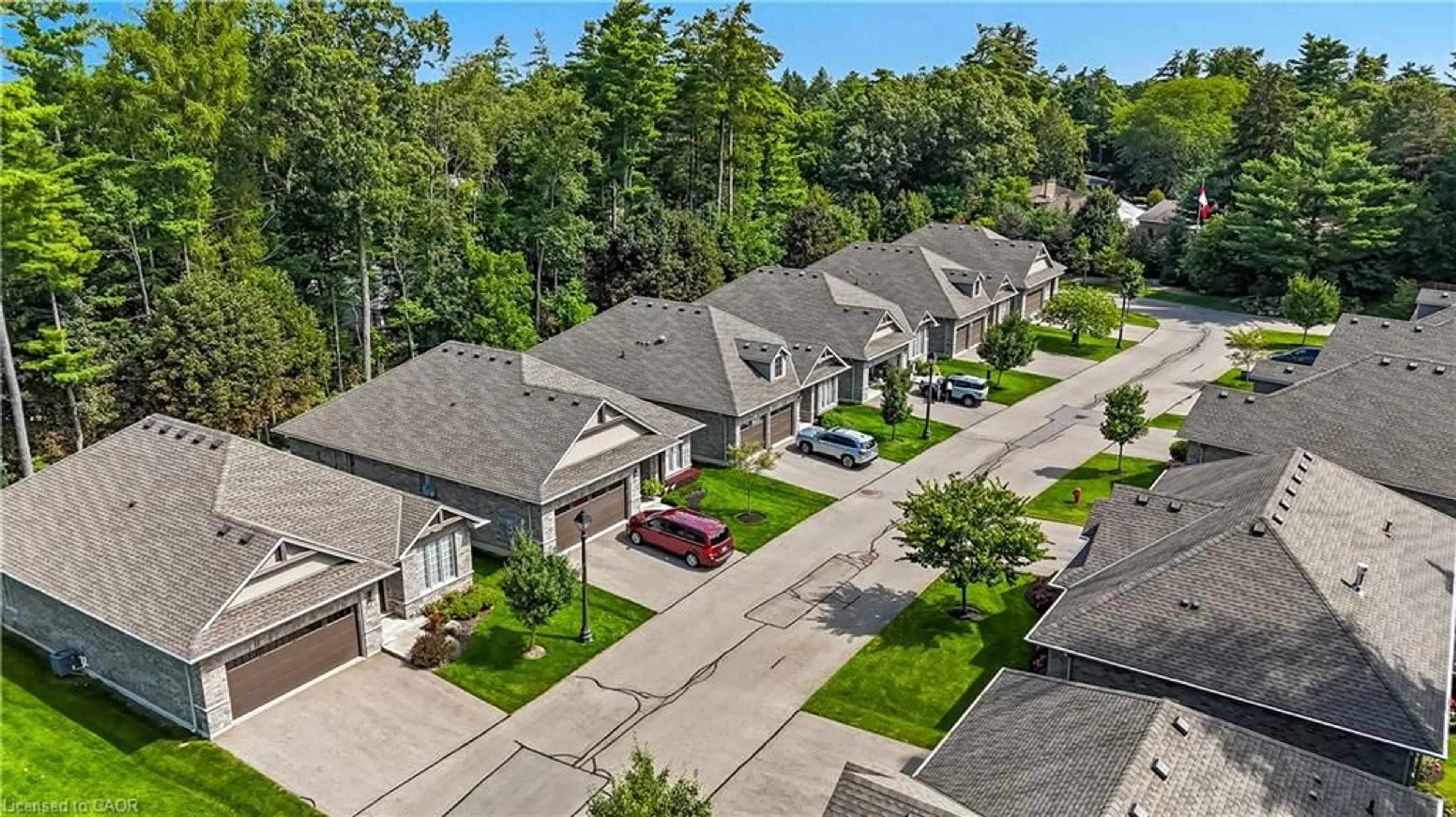 A pic from outside/outdoor area/front of a property/back of a property/a pic from drone, street for 22 Sihler Woods, Simcoe Ontario N3Y 0E2