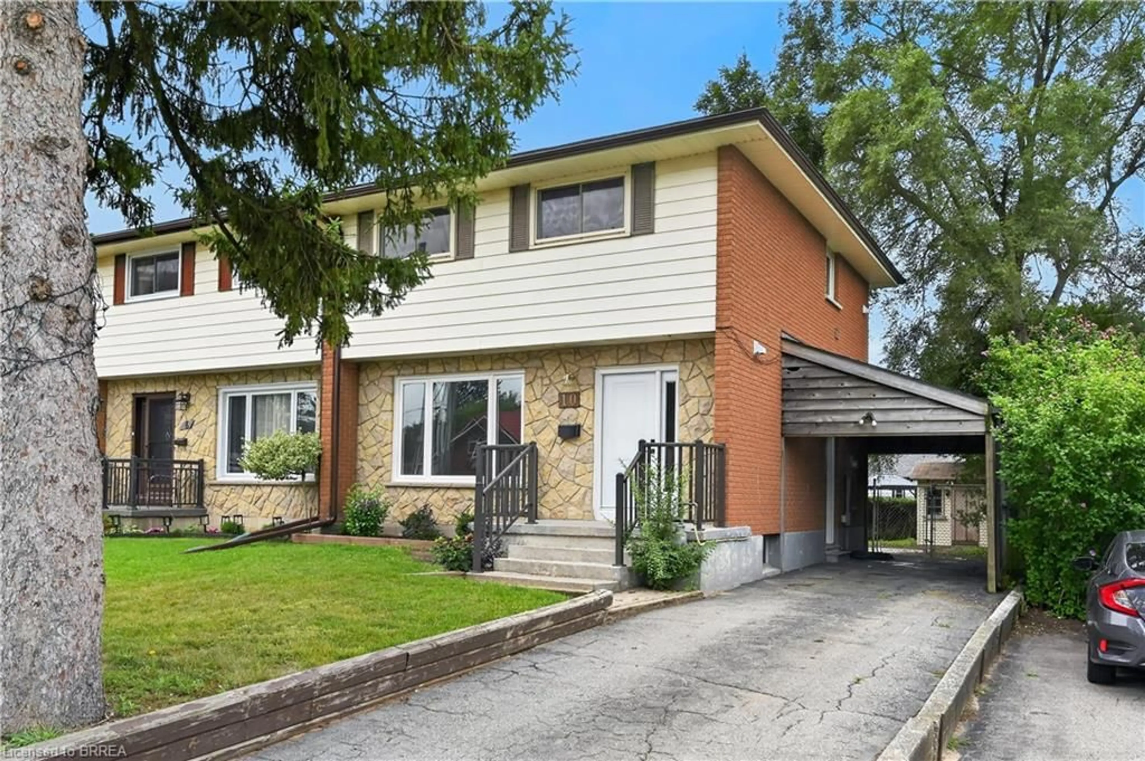 Home with brick exterior material, street for 10 Elmwood Ave, Brantford Ontario N3R 2J8