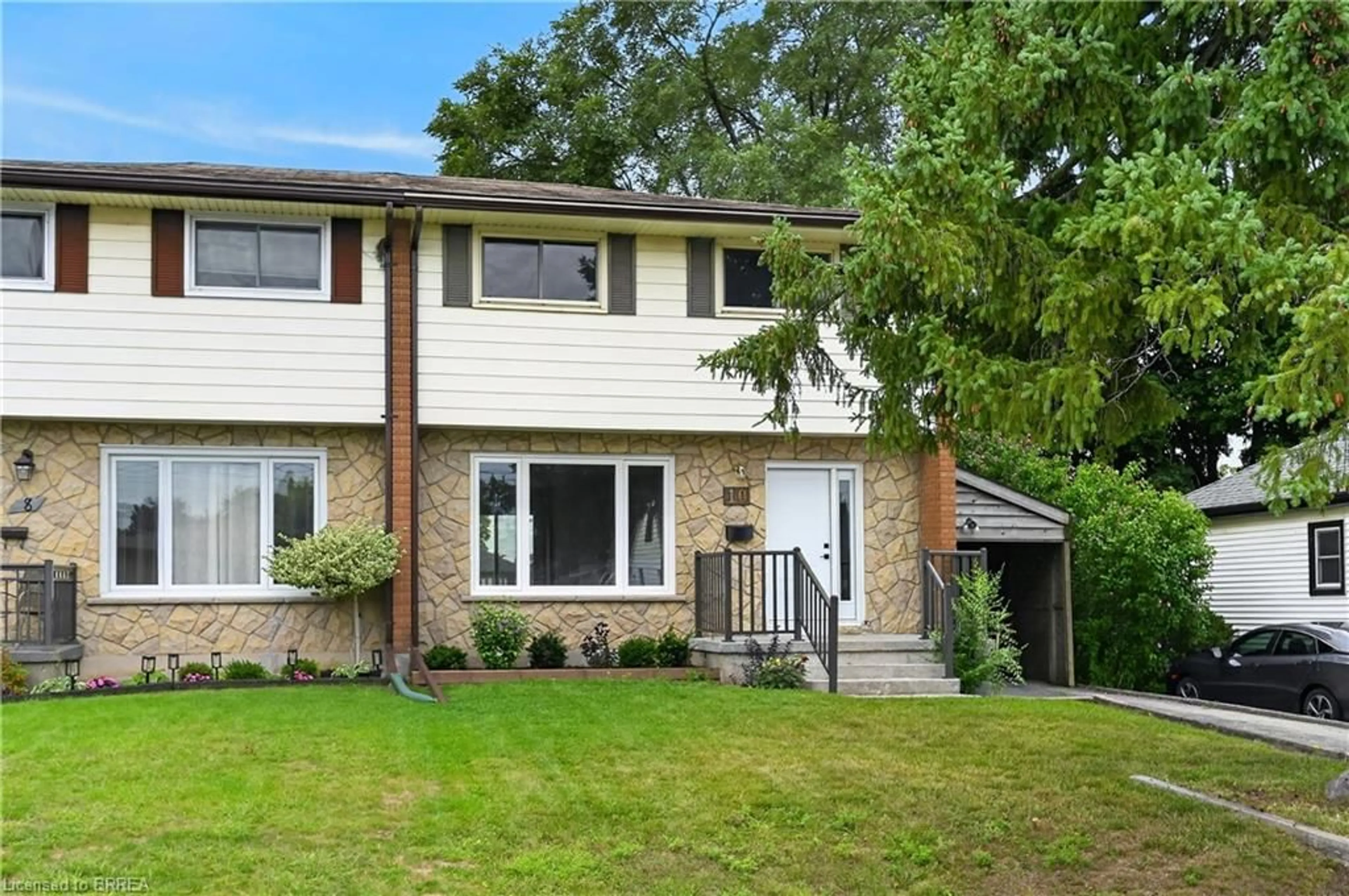 Home with brick exterior material, street for 10 Elmwood Ave, Brantford Ontario N3R 2J8