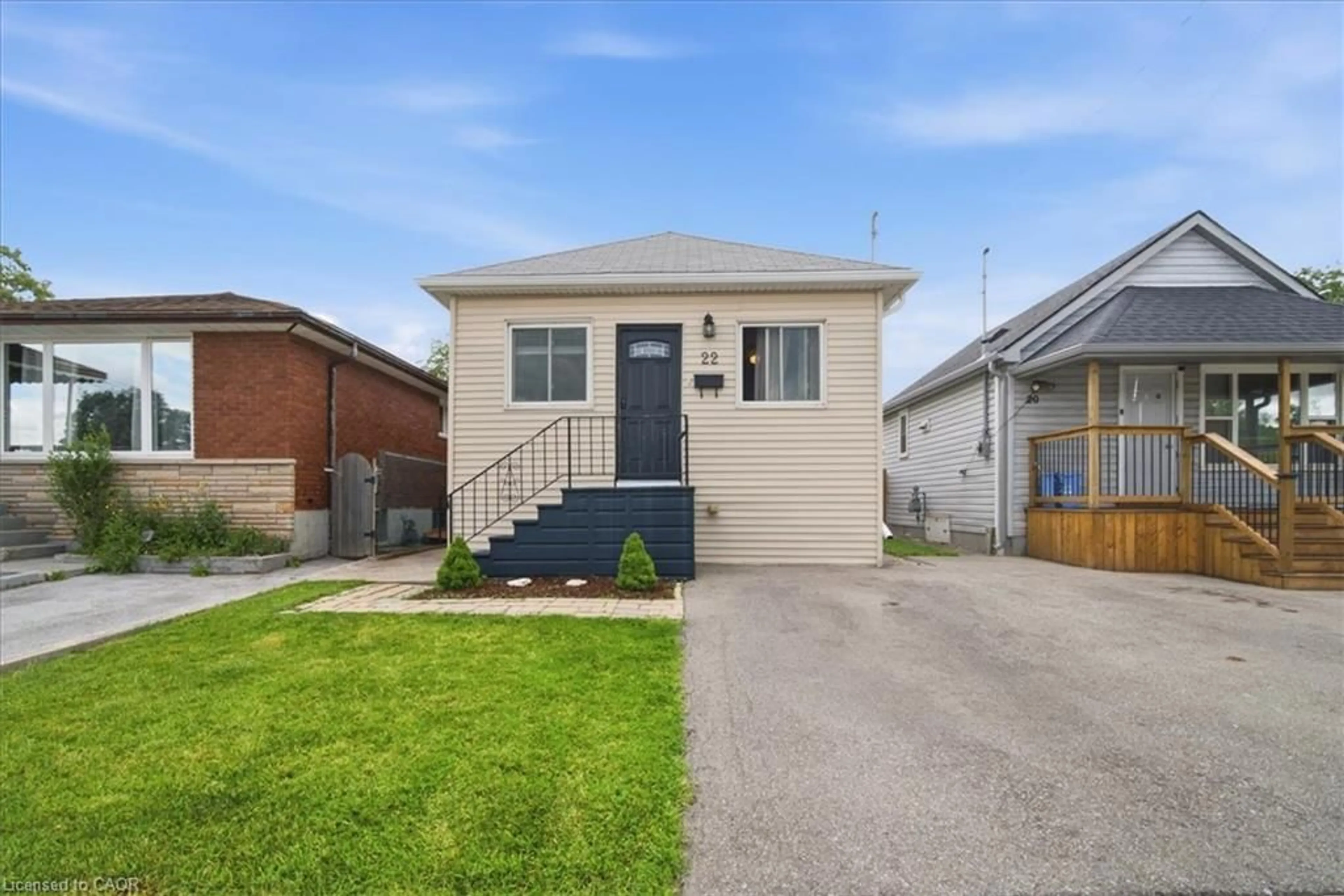 Unknown for 22 Delena Ave, Hamilton Ontario L8H 6B4