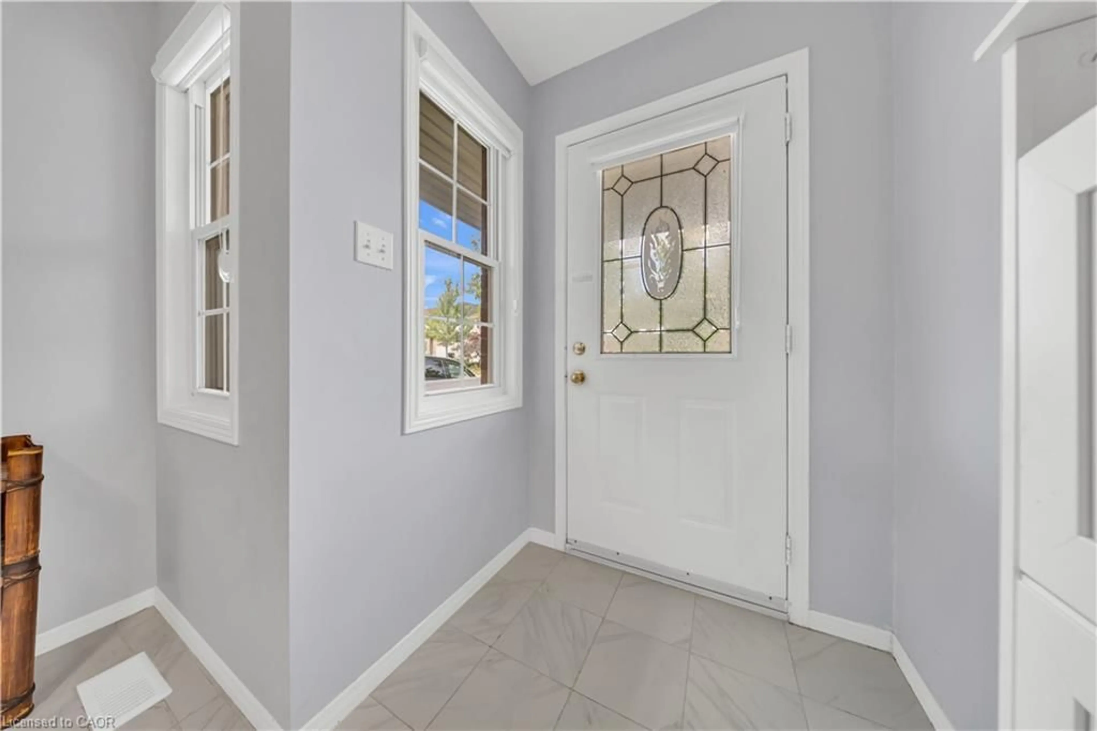 Indoor entryway for 425 Speckled Alder St, Waterloo Ontario N2V 2T5