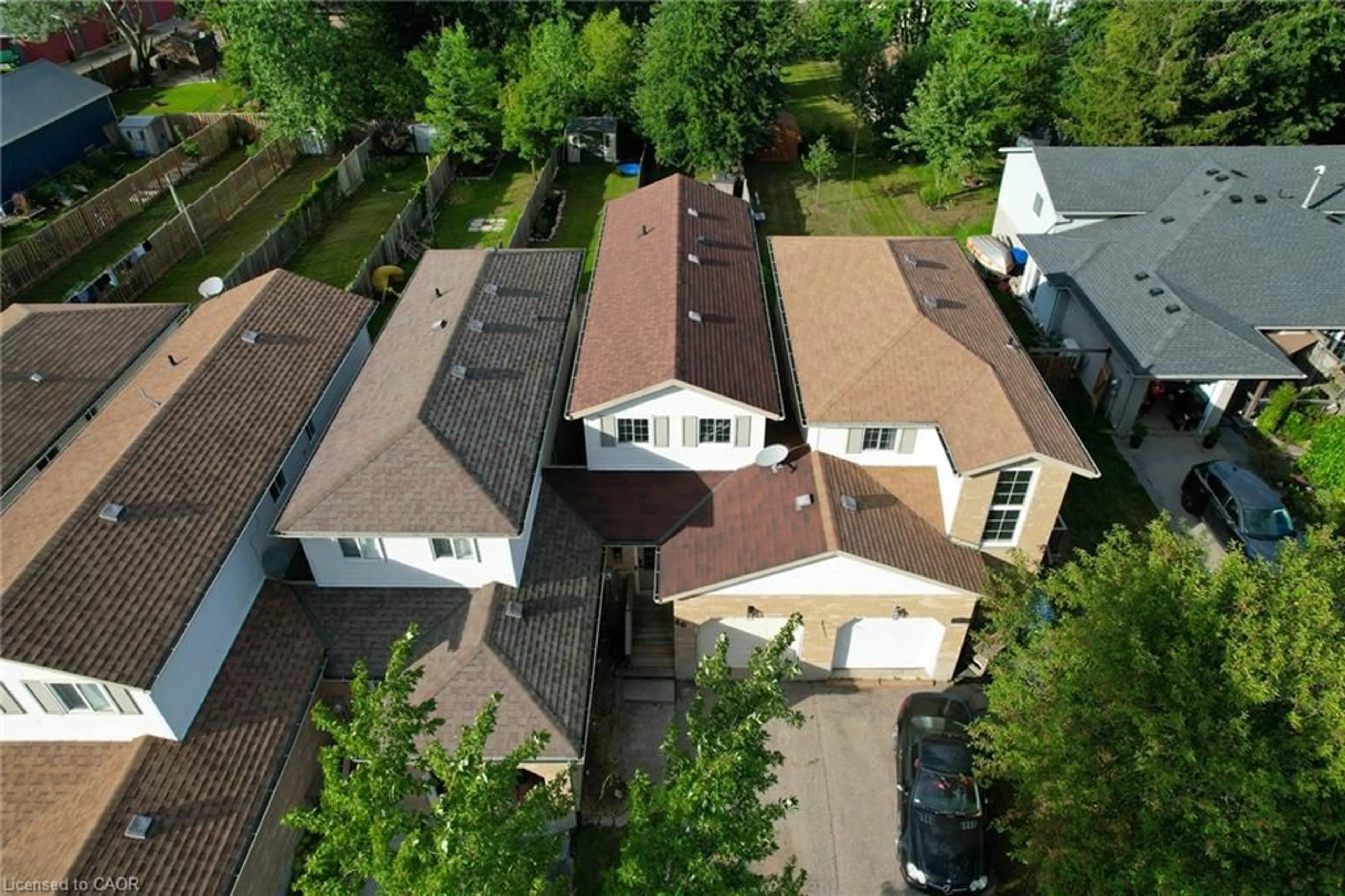 A pic from outside/outdoor area/front of a property/back of a property/a pic from drone, street for 46 Andrews Dr, Drayton Ontario N0B 1P0