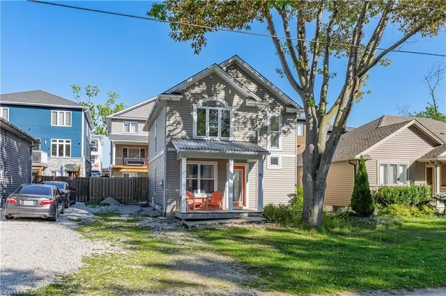 10 Queens Ave, Grand Bend 5