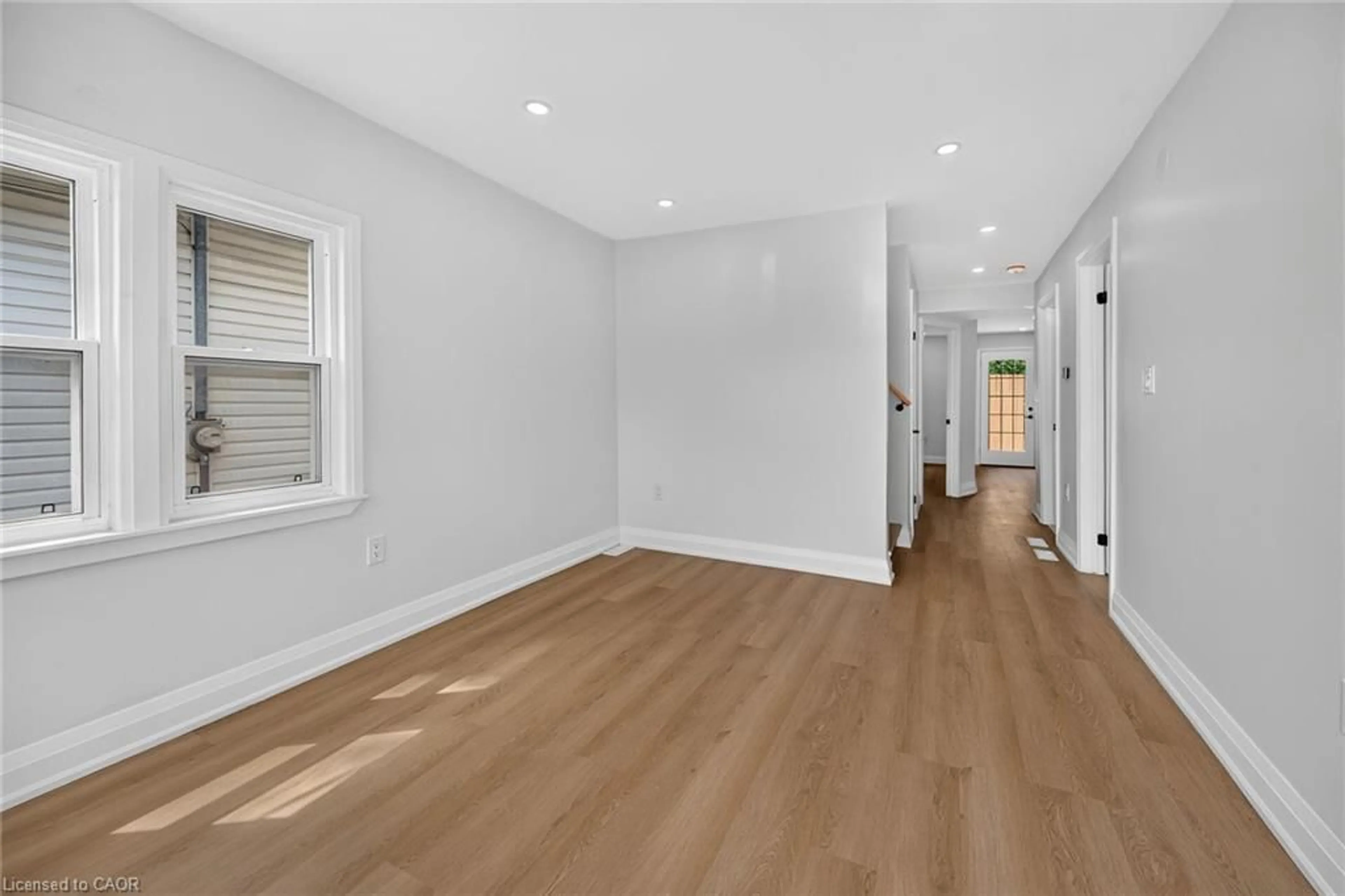 A pic of a room for 29 Mckinstry St, Hamilton Ontario L8L 6C2