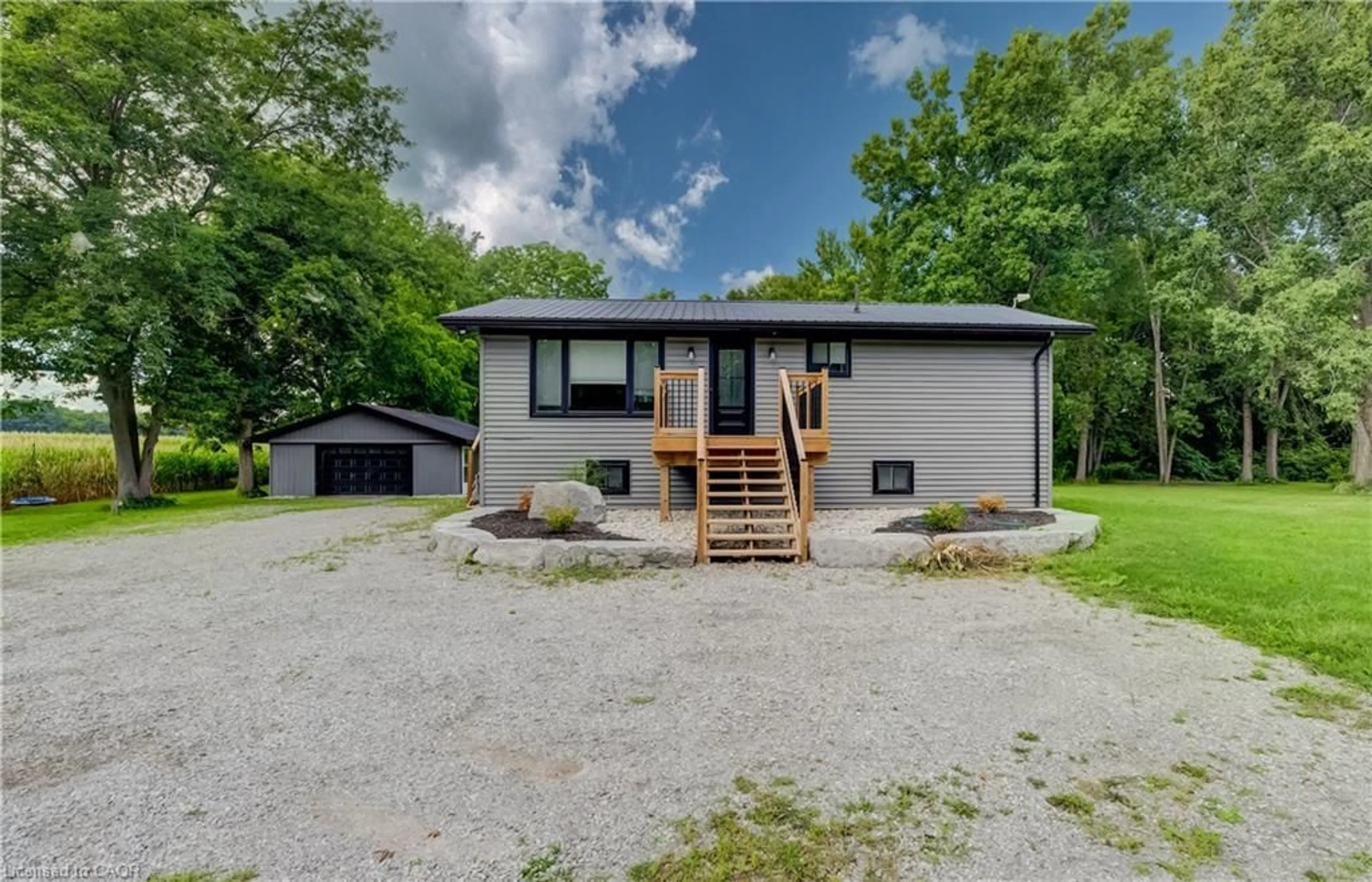 A pic from outside/outdoor area/front of a property/back of a property/a pic from drone, unknown for 541 Regional Road 38, Tillsonburg Ontario N4G 4G9