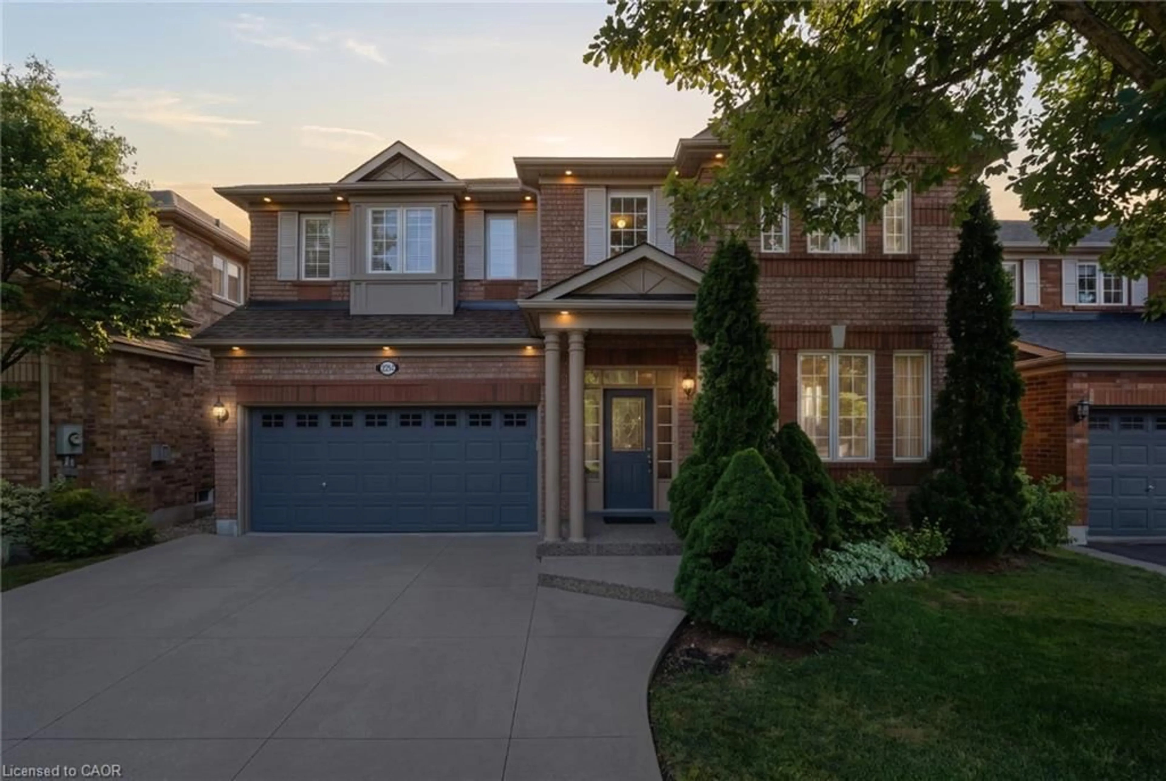 Home with brick exterior material, street for 2241 Glazebrook Cir, Oakville Ontario L6M 5B5
