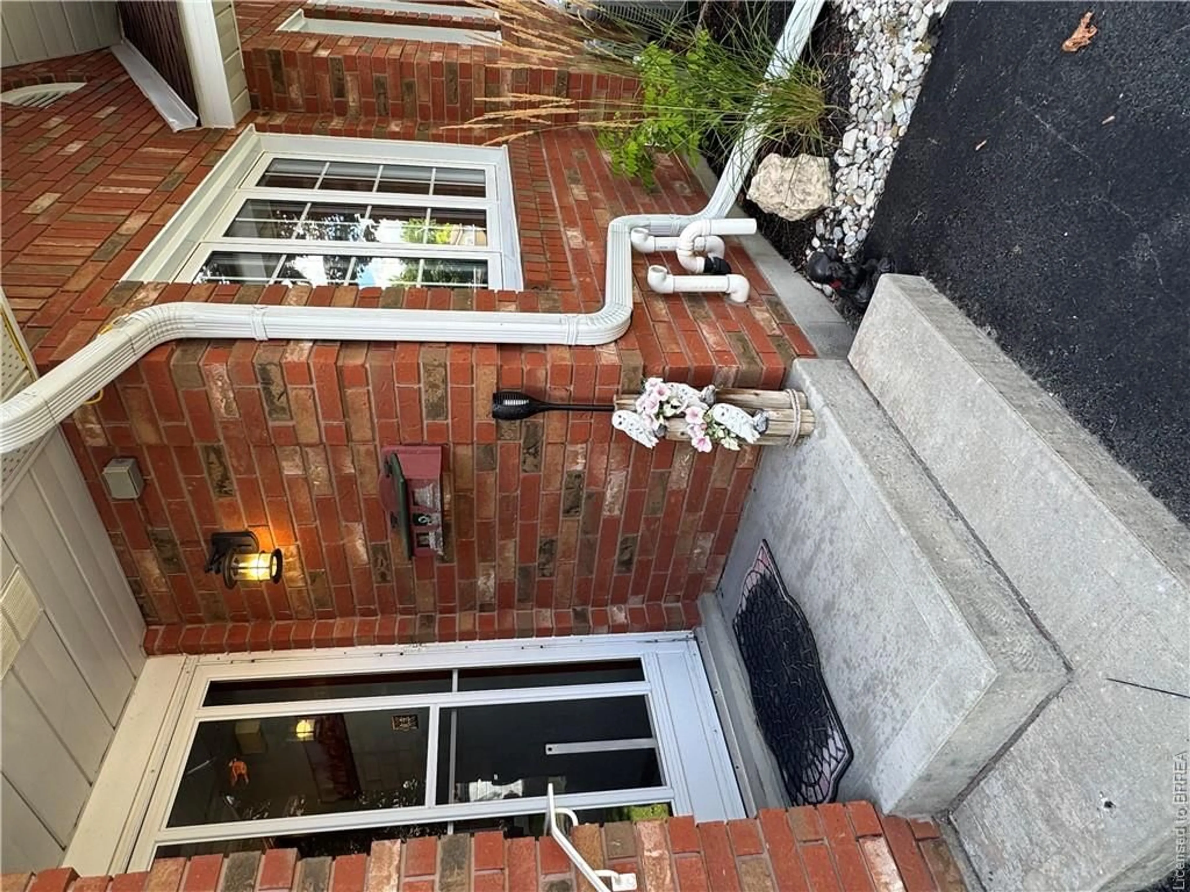 Home with brick exterior material, street for 60 Whitlaw Way #16, Paris Ontario N3L 4C3