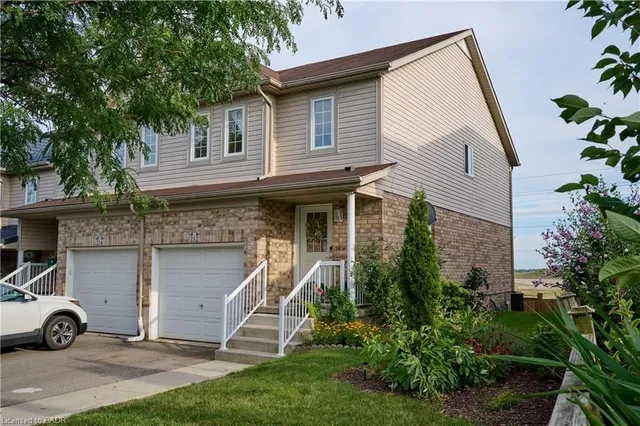 212 Red Clover Crt, Kitchener 3