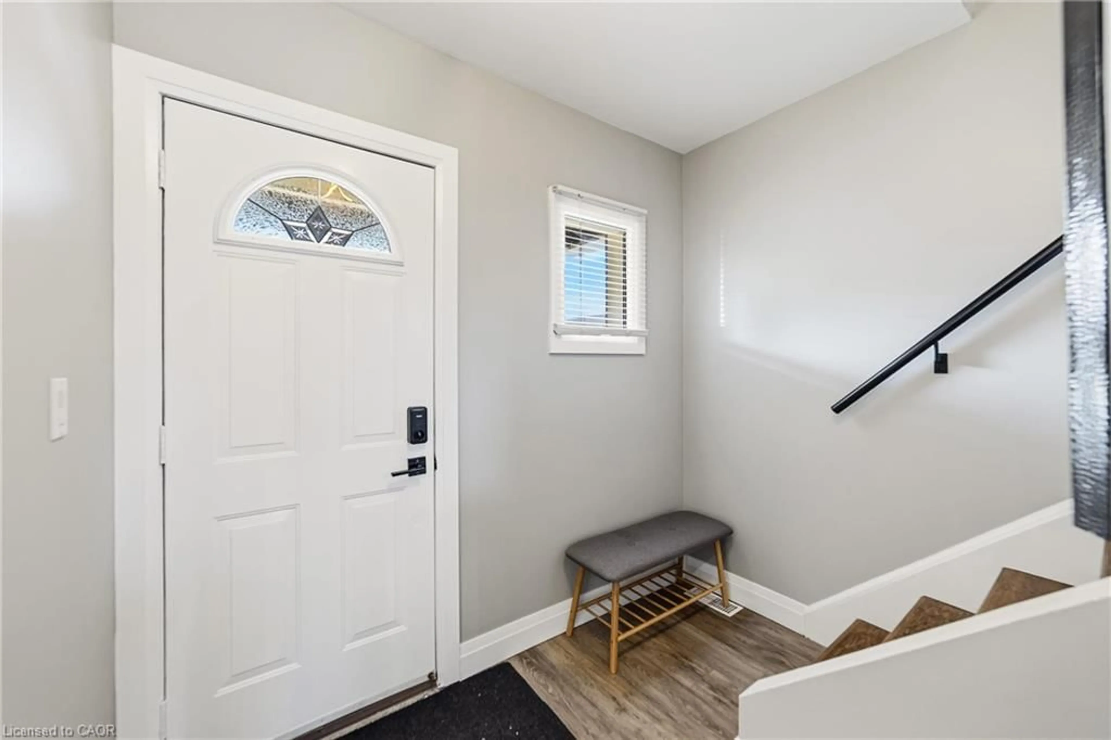 Indoor entryway for 138 Cameron Ave, Hamilton Ontario L8H 4Z3
