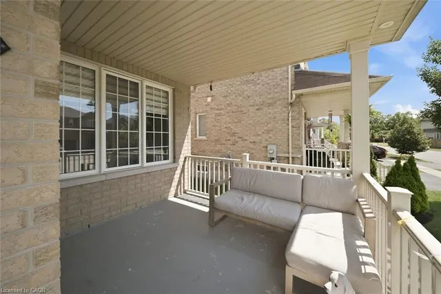 57 Cheevers Rd, Brantford 4