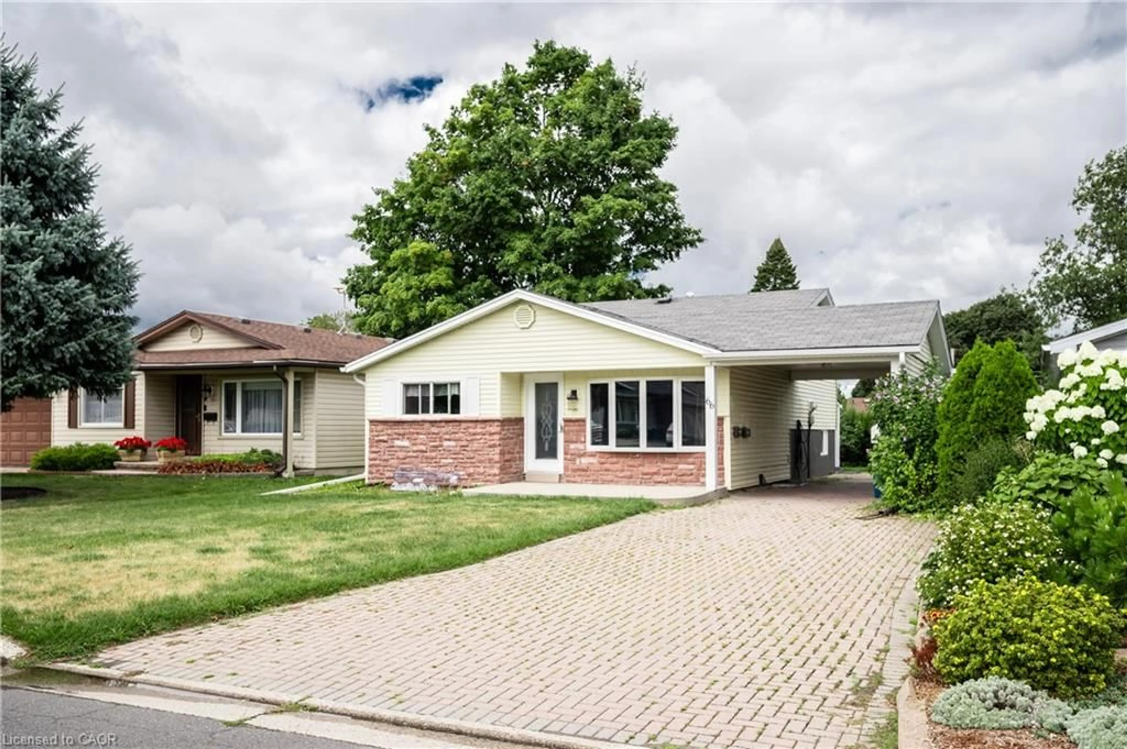 Home with vinyl exterior material, street for 66 Belwood Cres, Kitchener Ontario N2C 1Z3