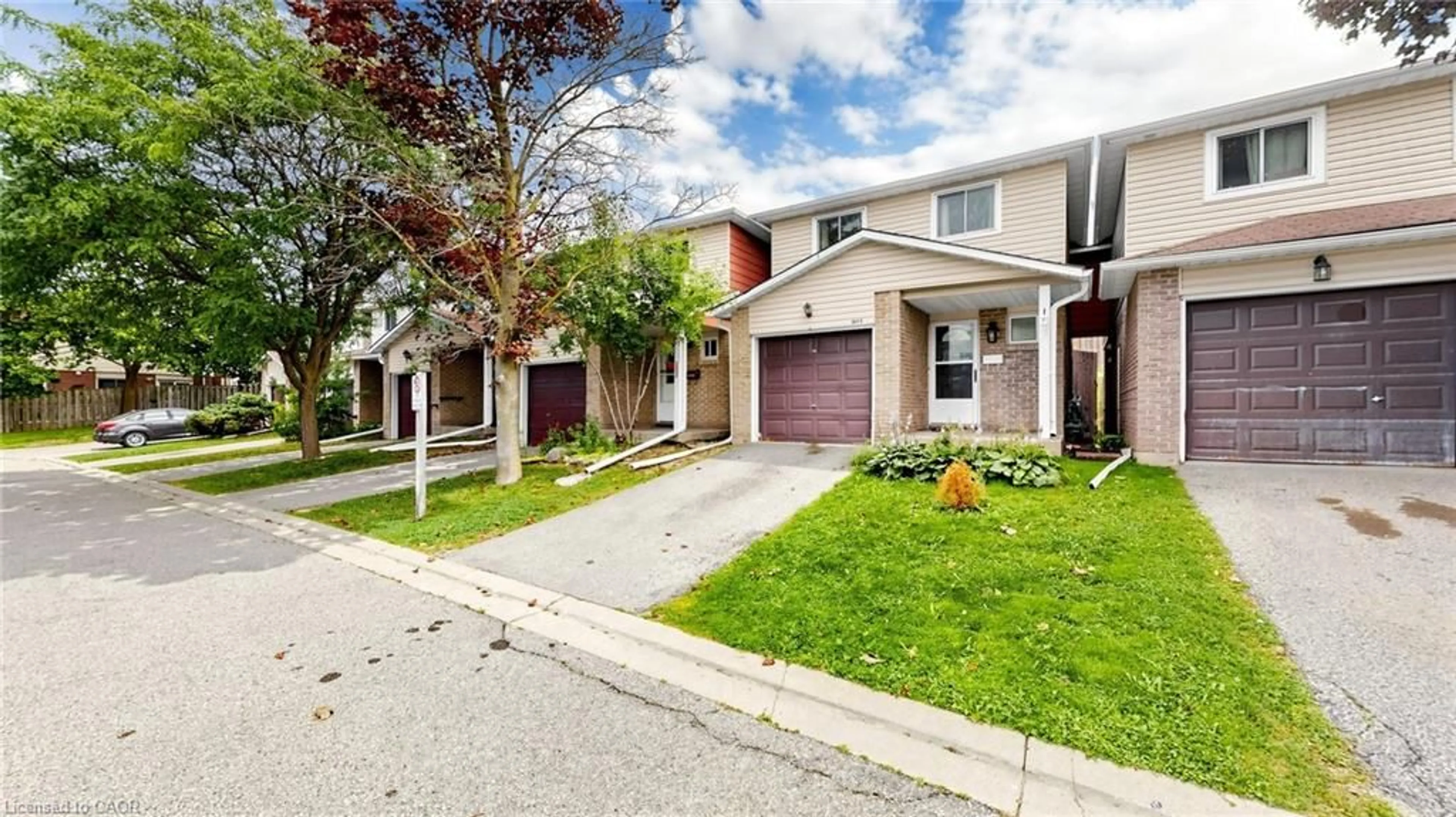 Unknown for 304 Bluevale St, Waterloo Ontario N2J 4G3