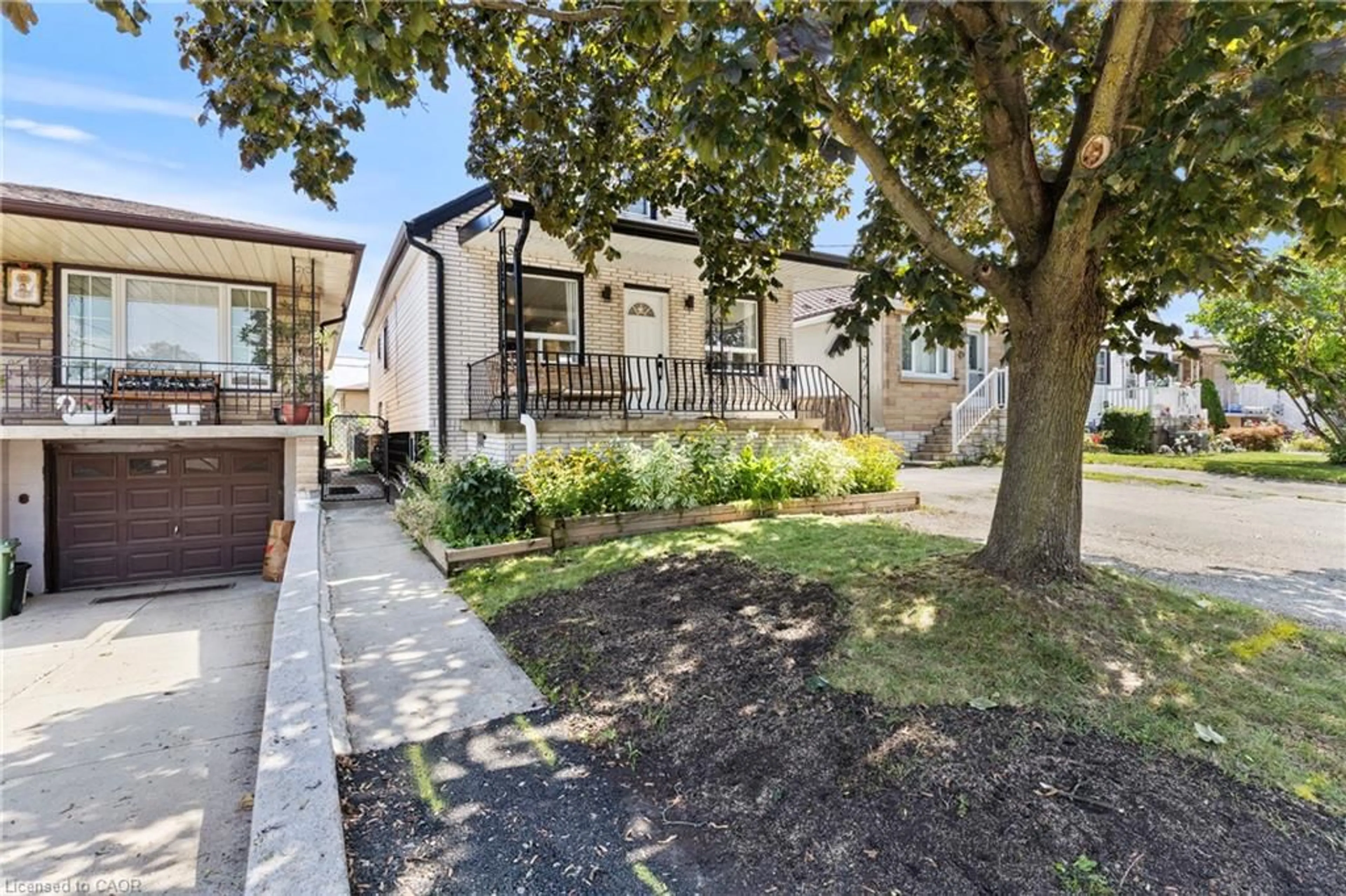Unknown for 15 Glassco Ave, Hamilton Ontario L8H 1B2