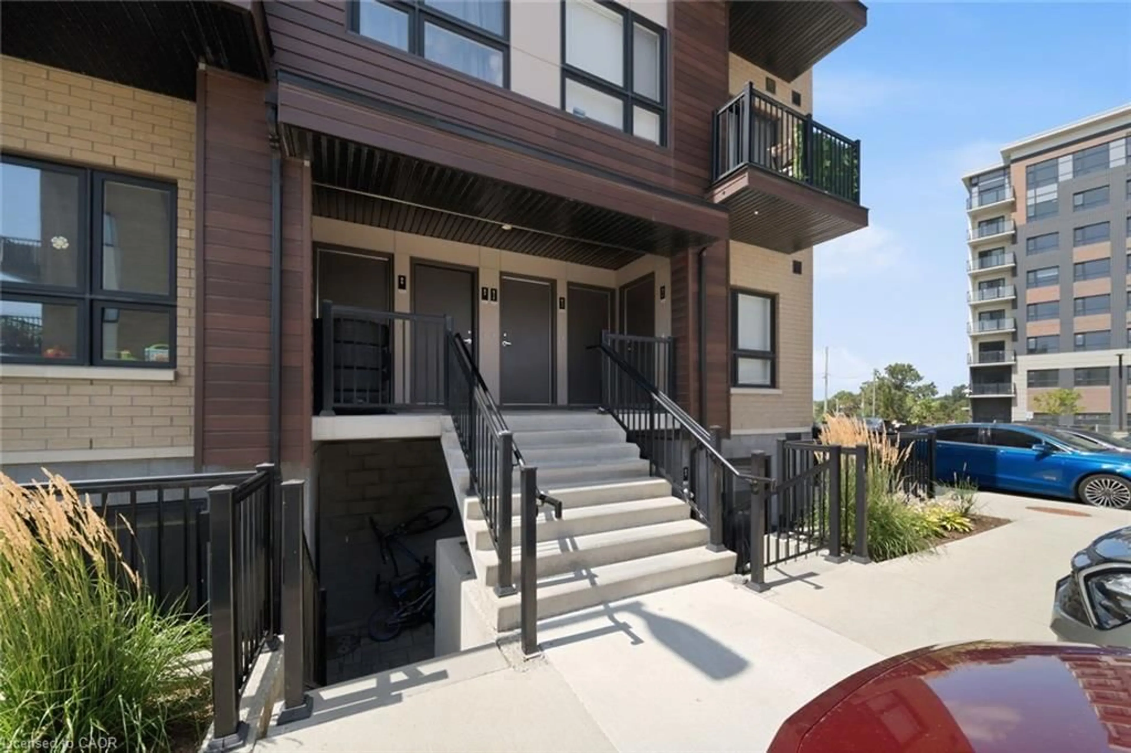 Unknown for 10 Palace St #C8, Kitchener Ontario N2E 0J3