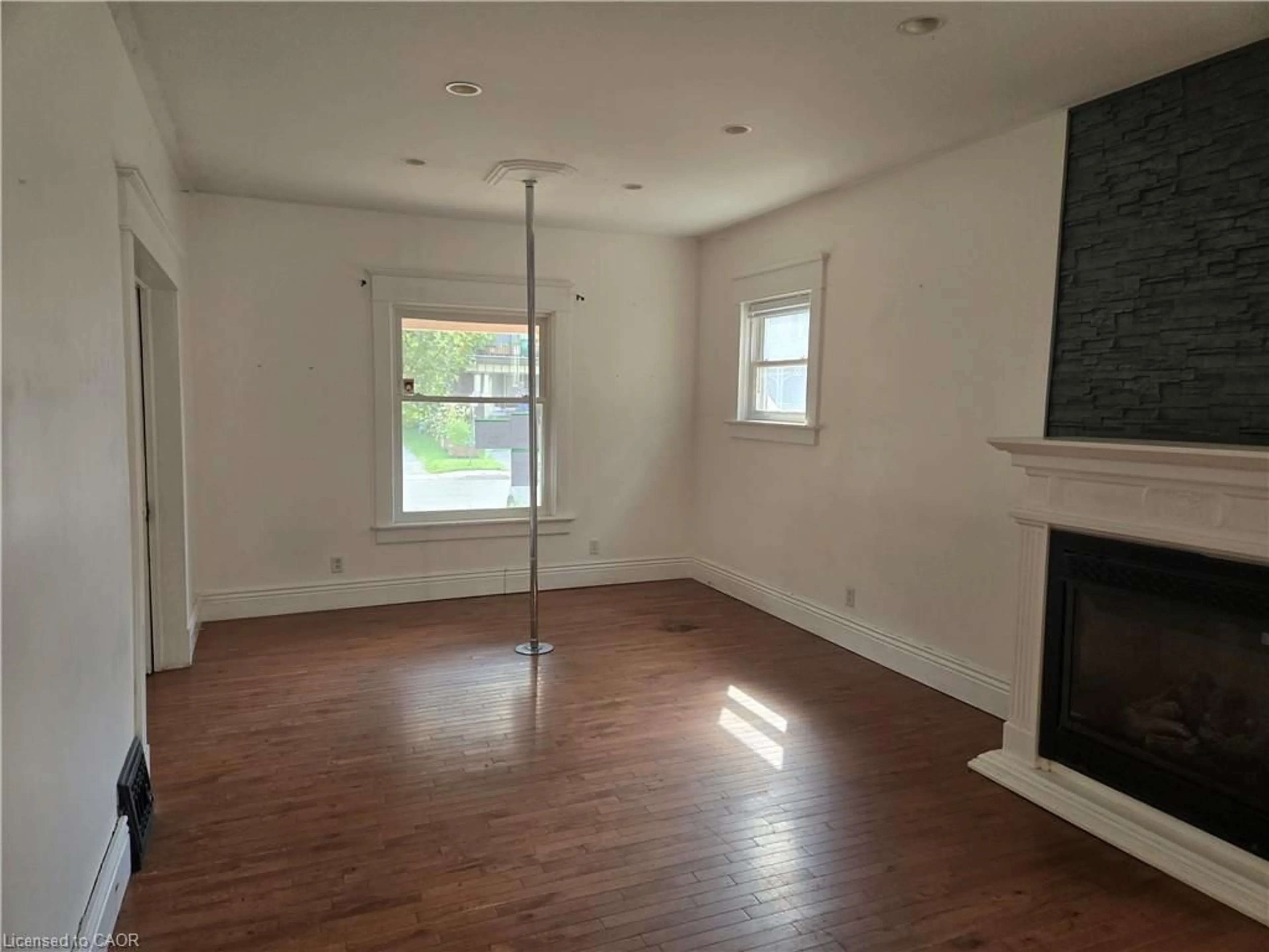 A pic of a room for 40 Lynnwood Ave, Simcoe Ontario N3Y 2V6