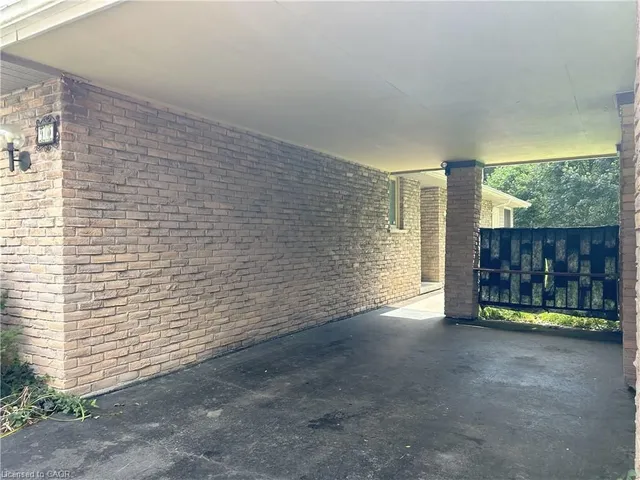 90 Queensway, Simcoe 4