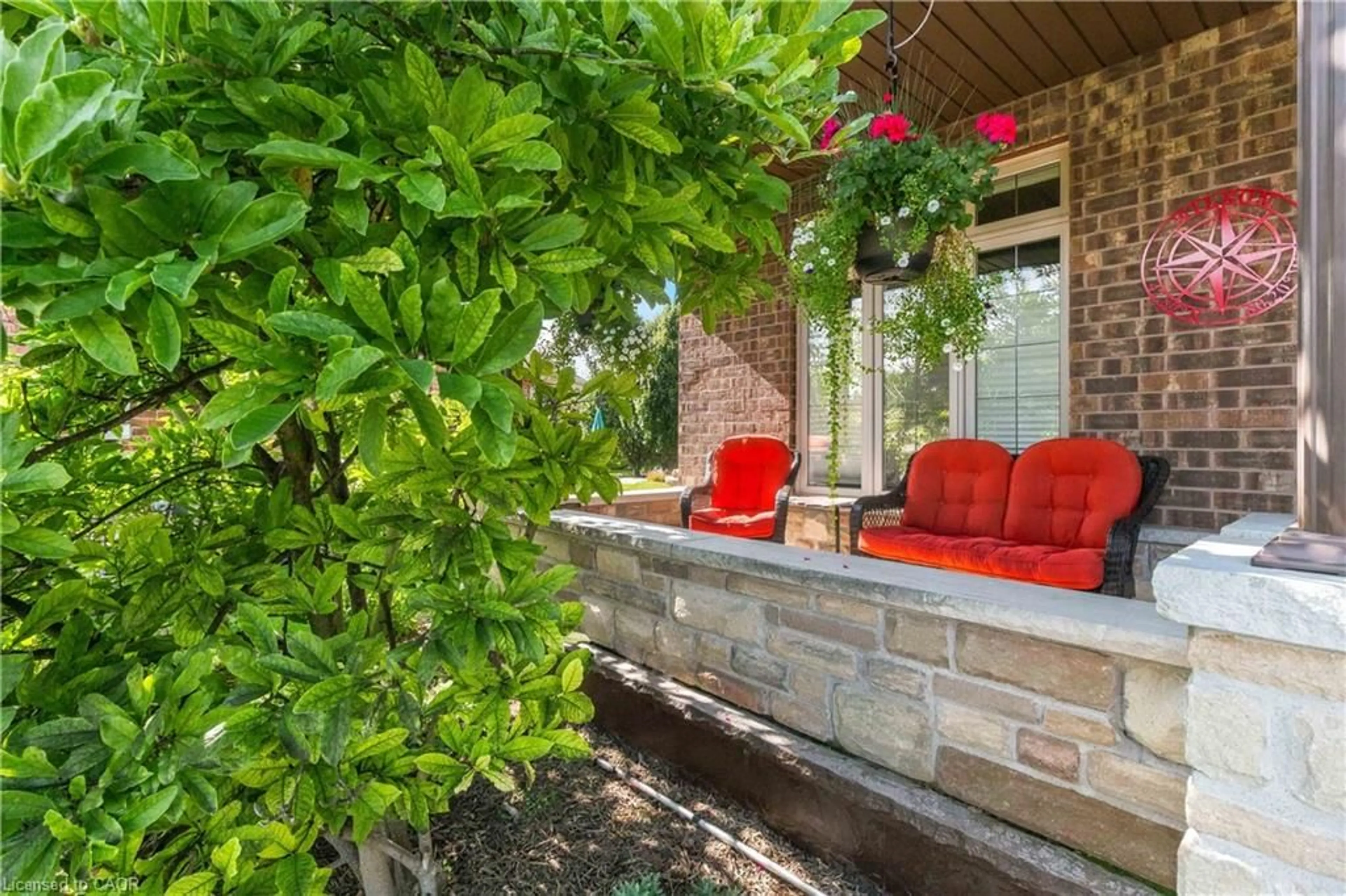 Patio, street for 99 Magnolia Dr, Port Dover Ontario N0A 1N6