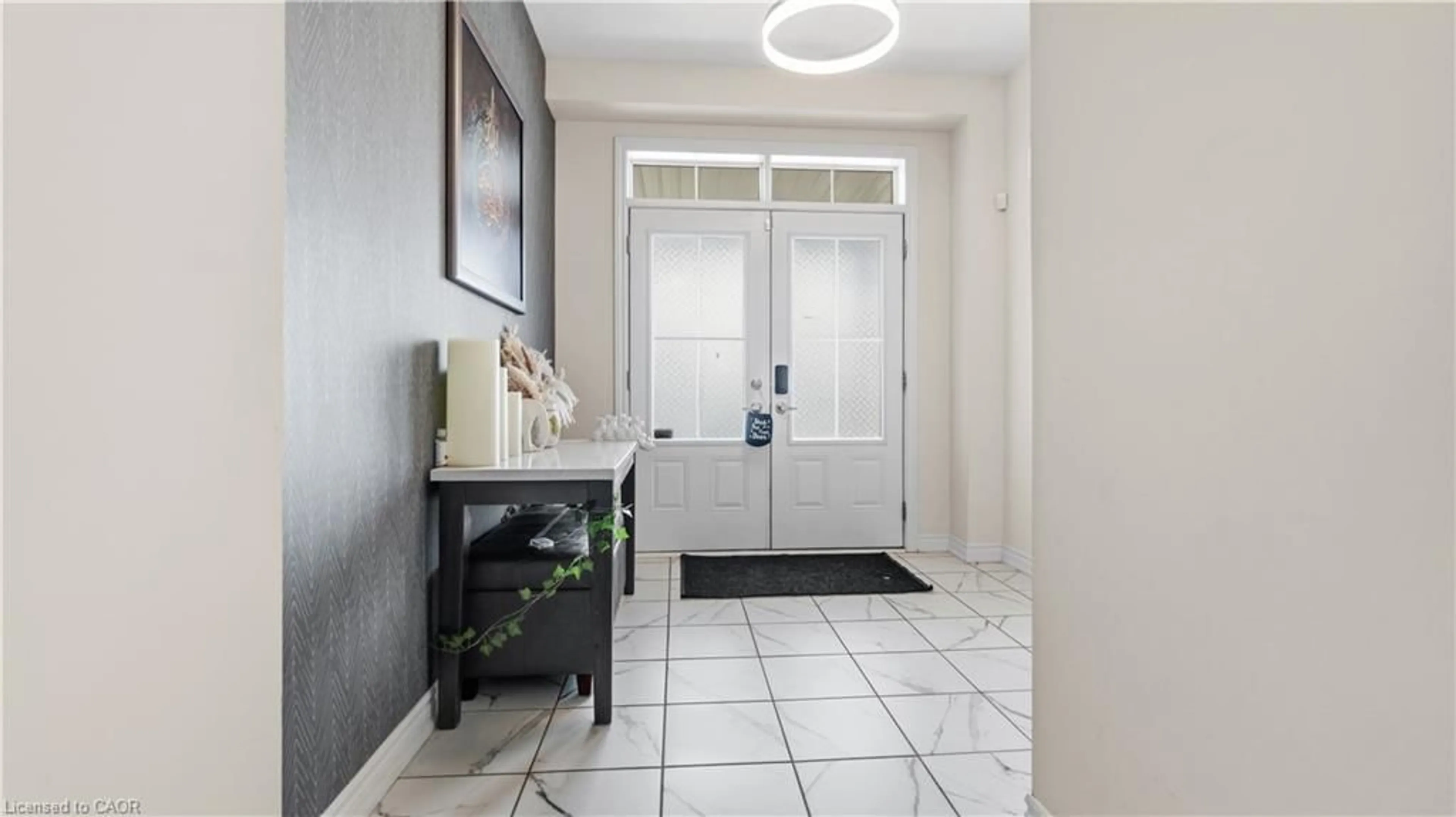 Indoor entryway for 61 Rainbow Dr, Caledonia Ontario N3W 0E7