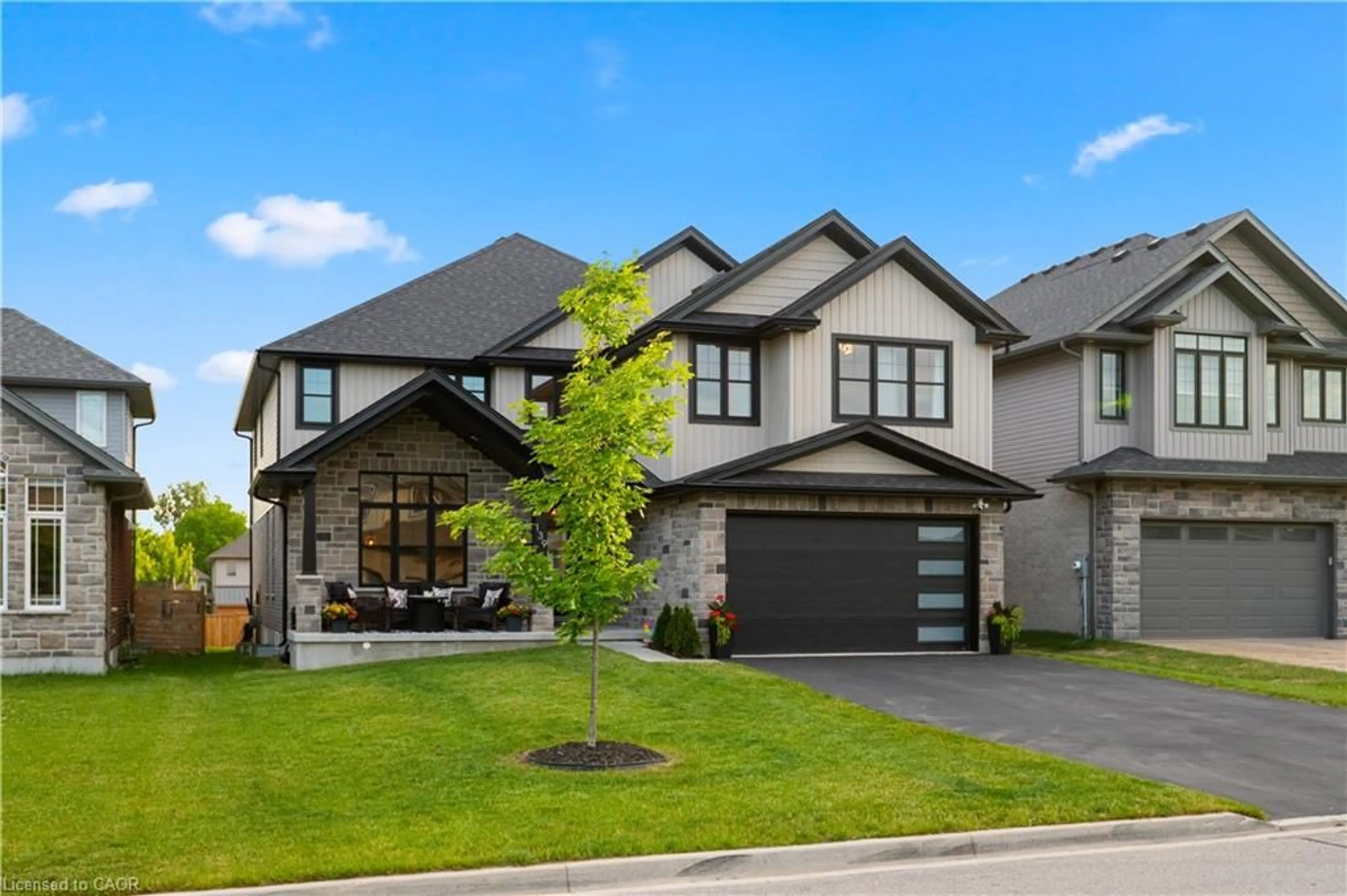 Home with brick exterior material, street for 139 Marr Dr, Elora Ontario N0B 1S0