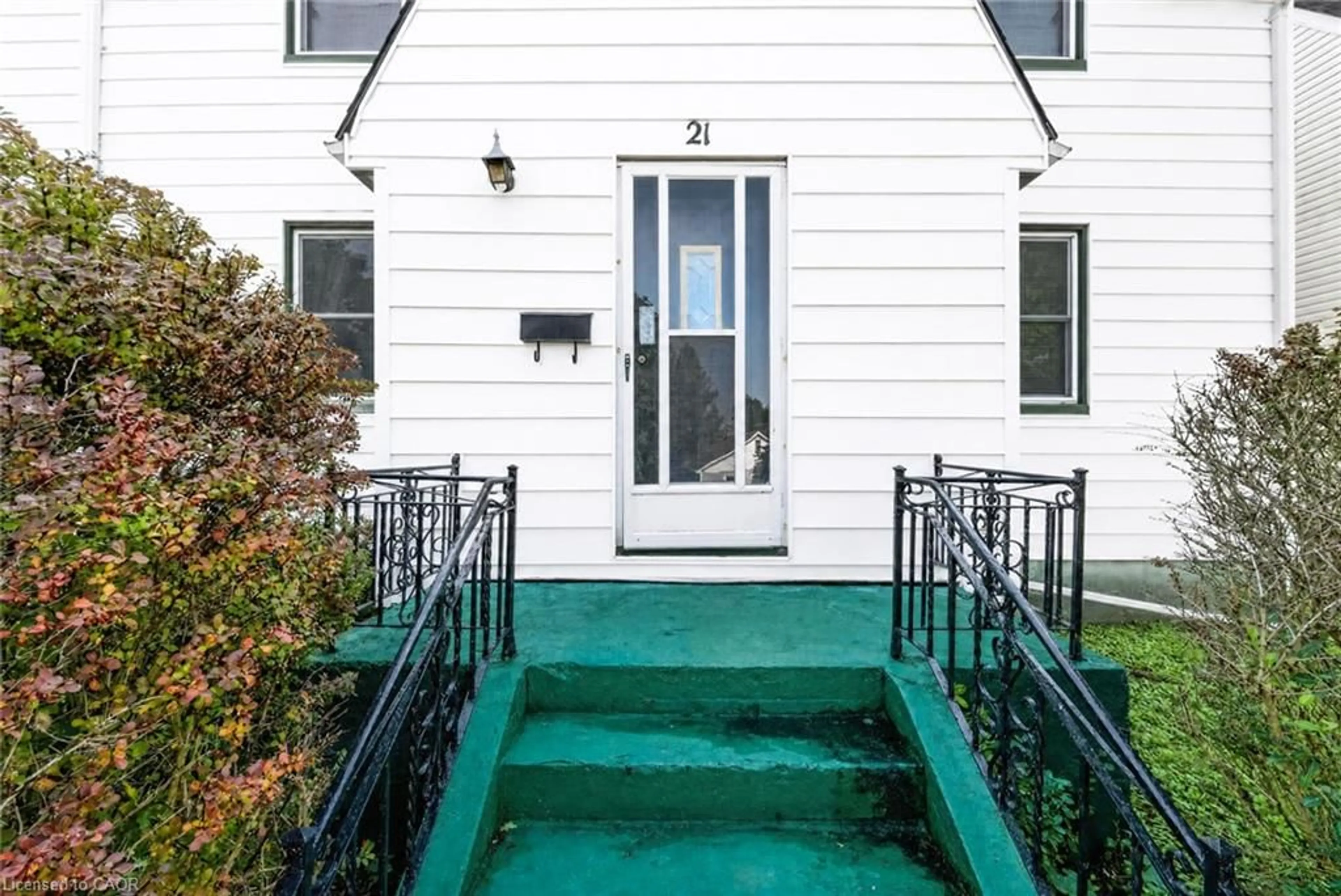 Unknown for 21 Ormond Cres, Simcoe Ontario N3Y 1Y3