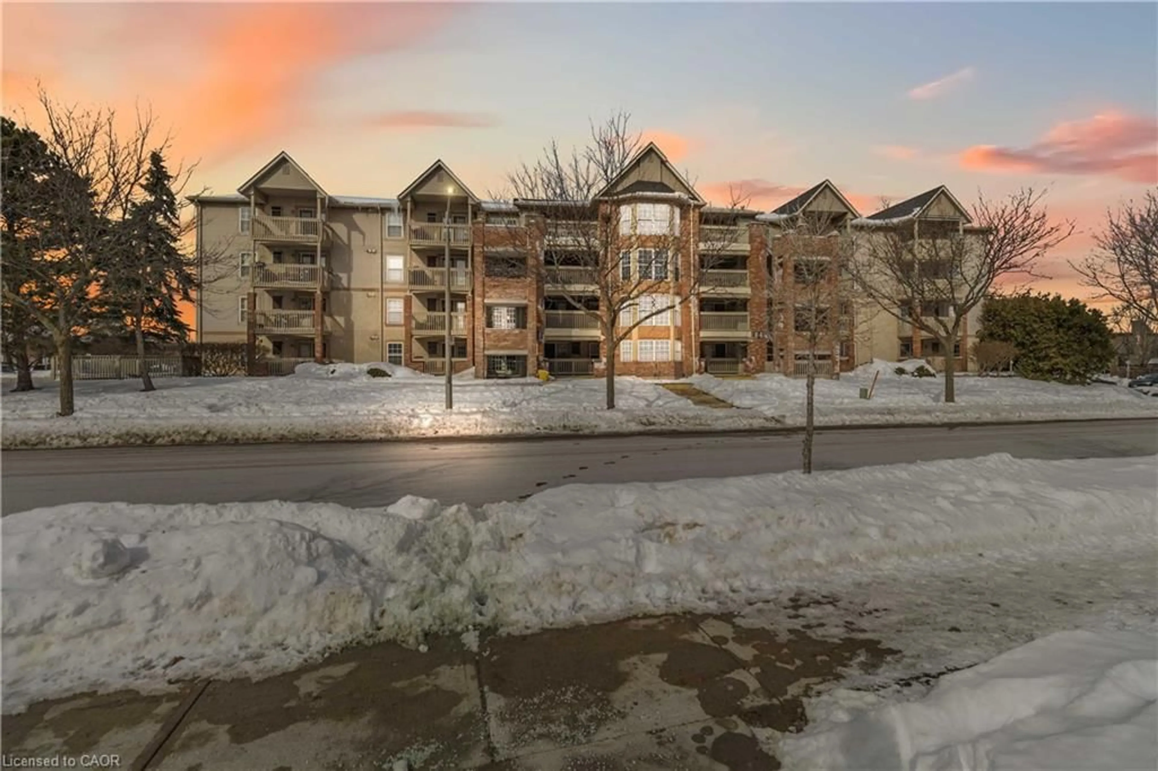 Unknown for 4015 Kilmer Dr #110, Burlington Ontario L7M 4M4
