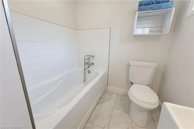 46 Garden Cres, Paris 4