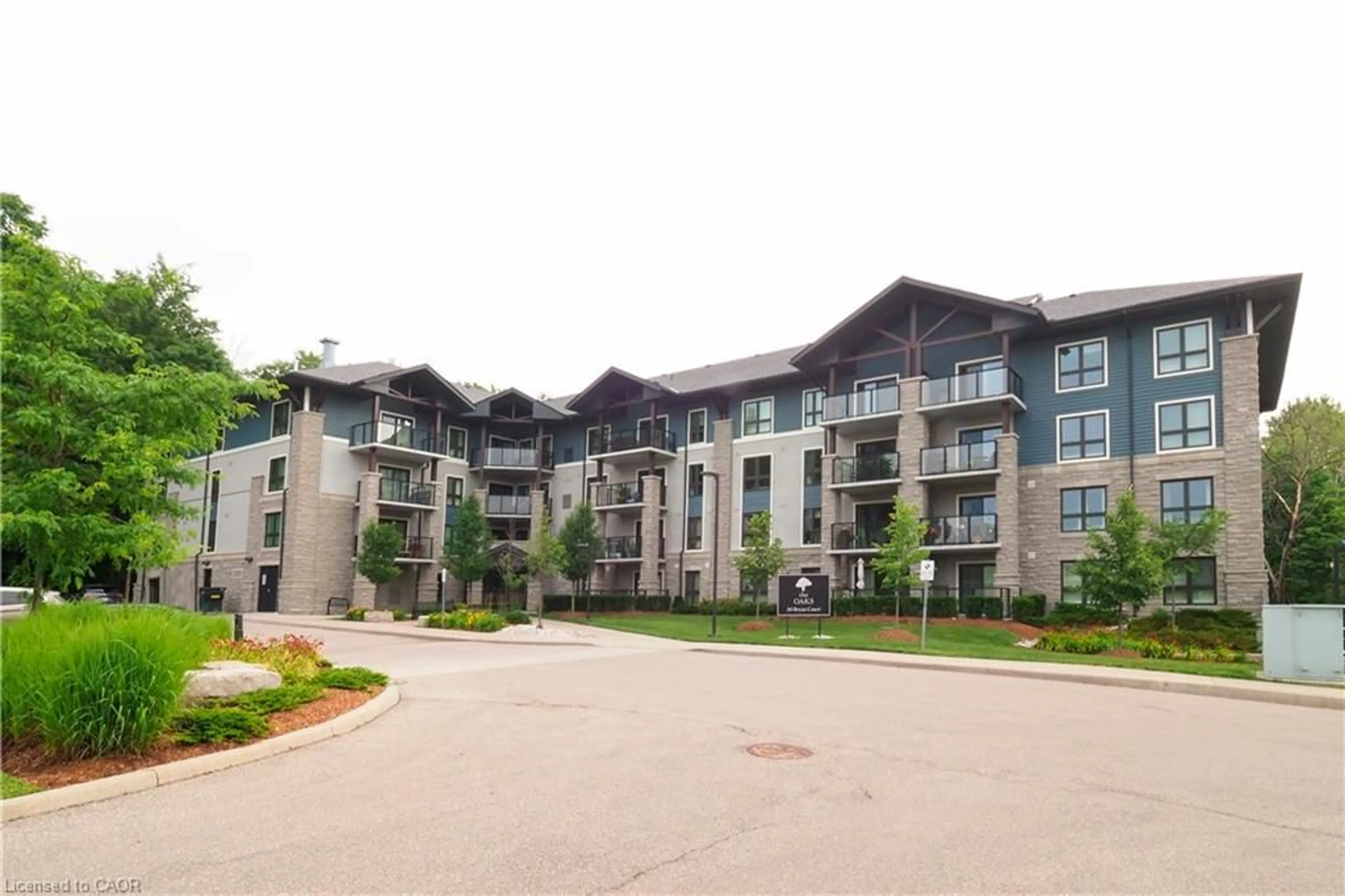 Patio, unknown for 50 Bryan Crt #407, Kitchener Ontario N2A 4N4