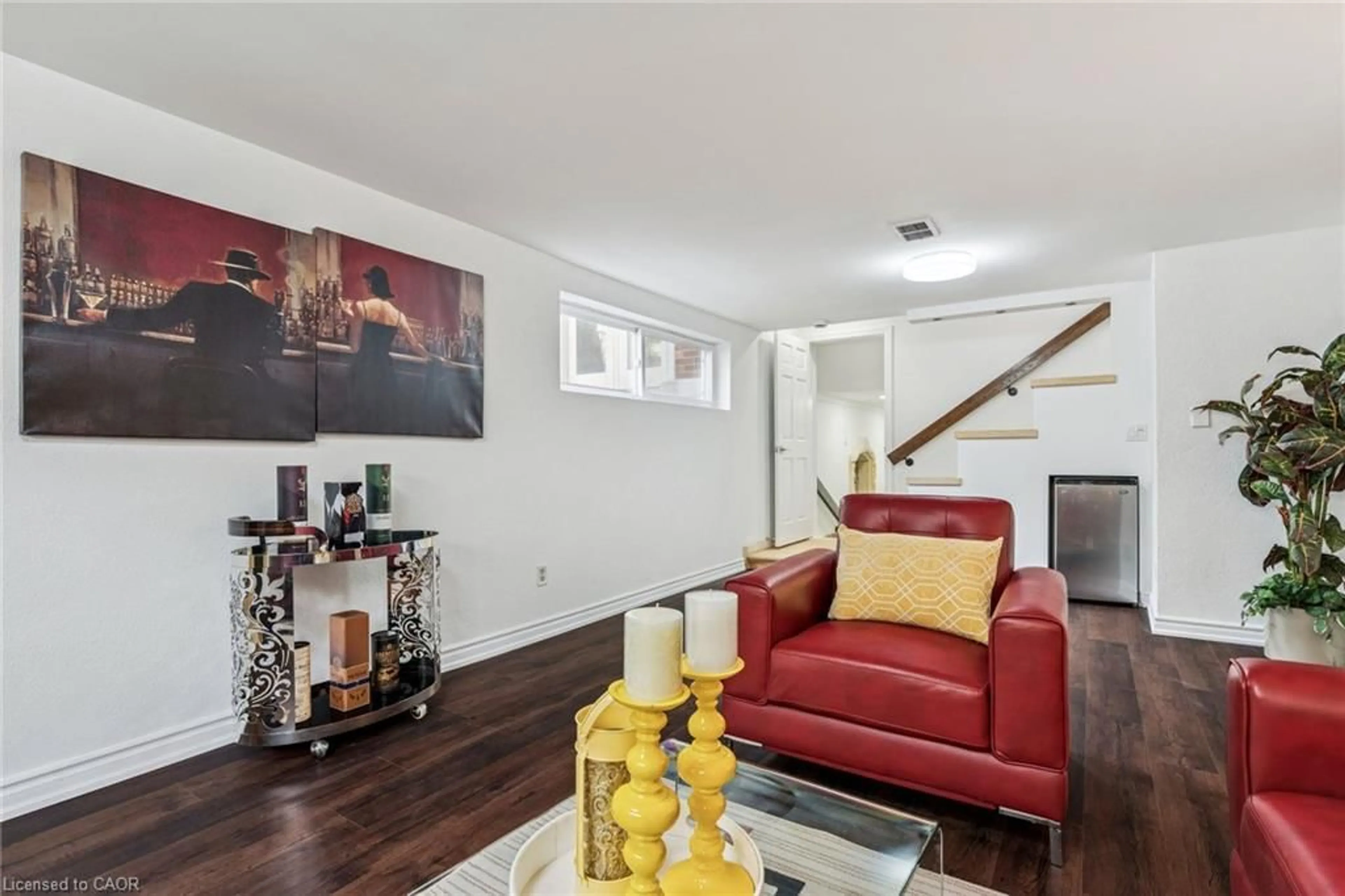 Living room with furniture, unknown for 7 Rollins Pl, Etobicoke Ontario M9B 3Y4