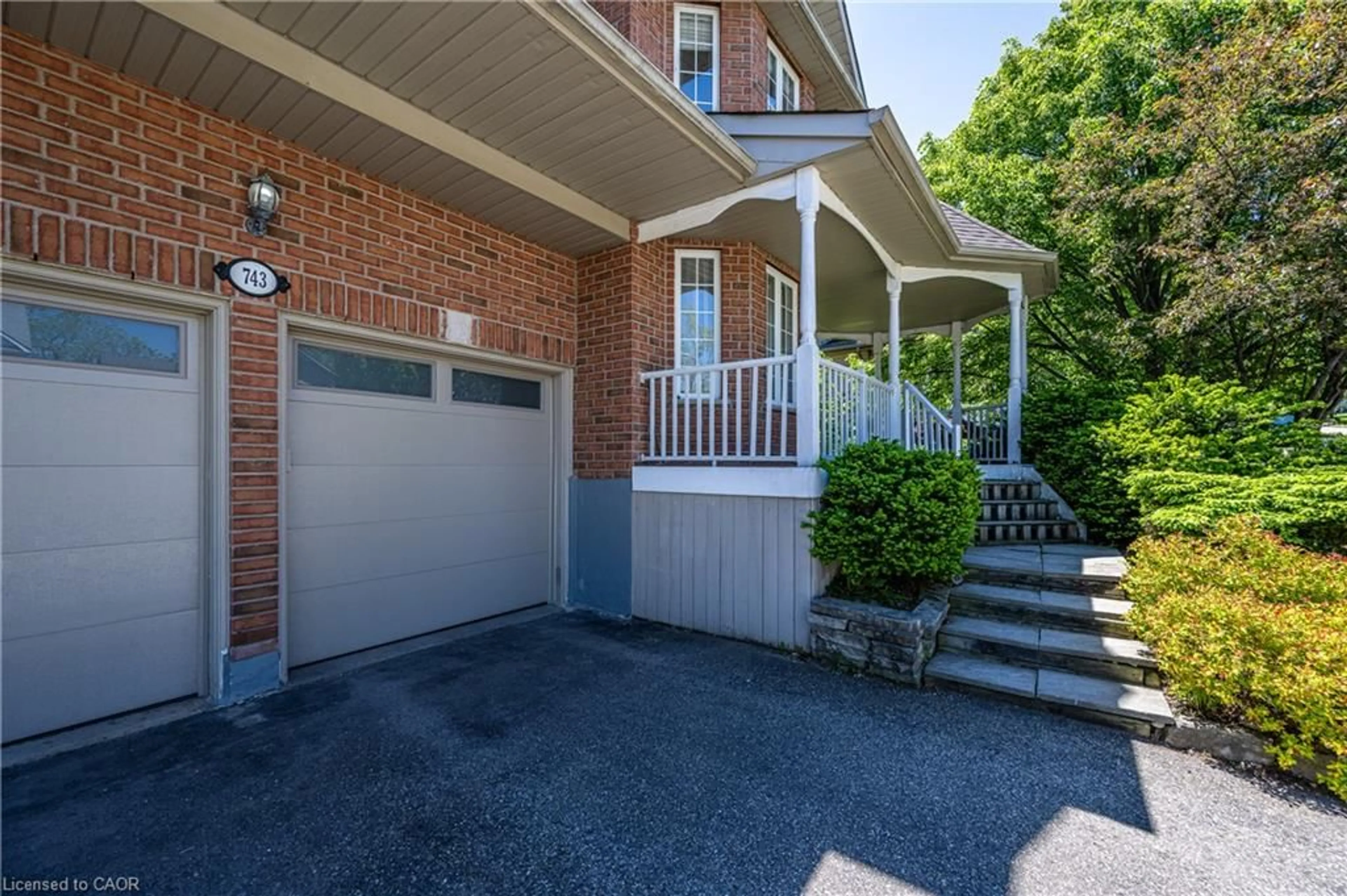 Unknown for 743 Butternut Ave, Waterloo Ontario N2V 2M3