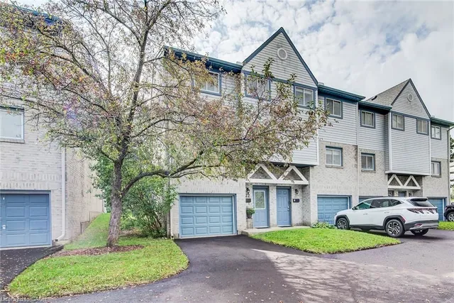 589 Beechwood Dr #22, Waterloo 2