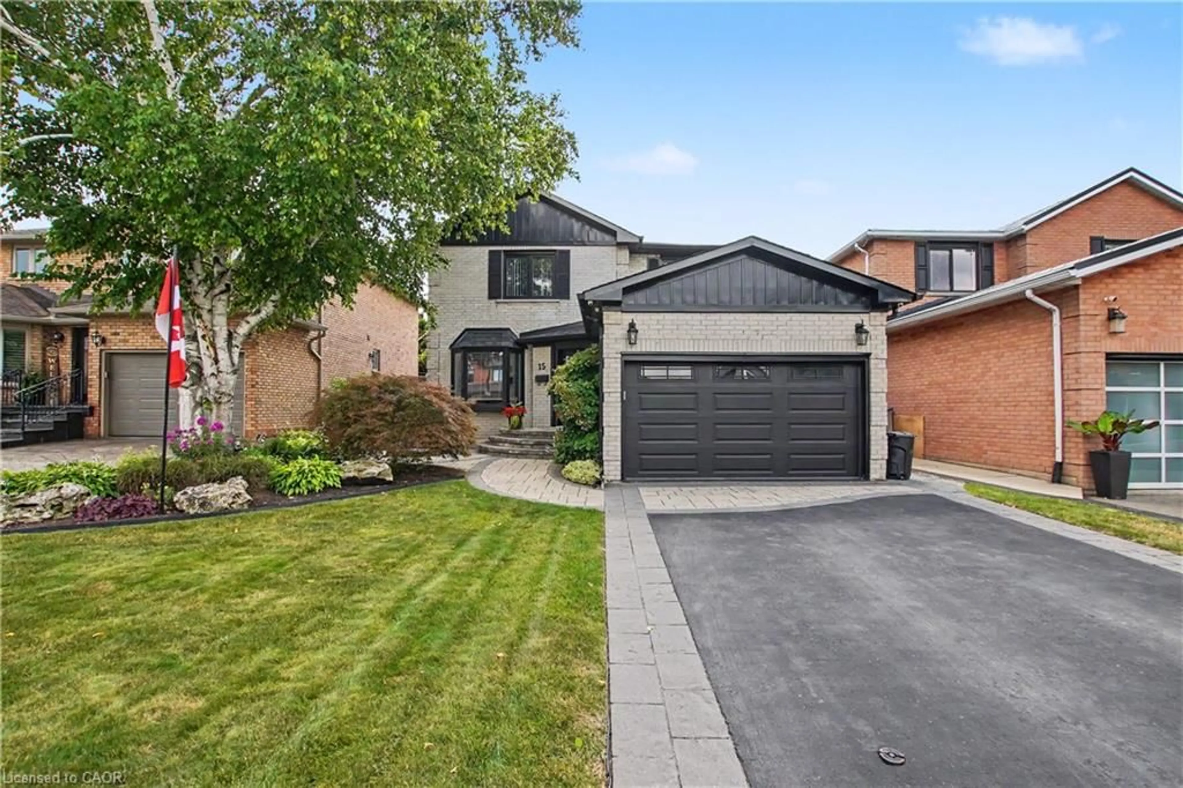 Home with brick exterior material, street for 15 Francesca Crt, Hamilton Ontario L9C 7J6