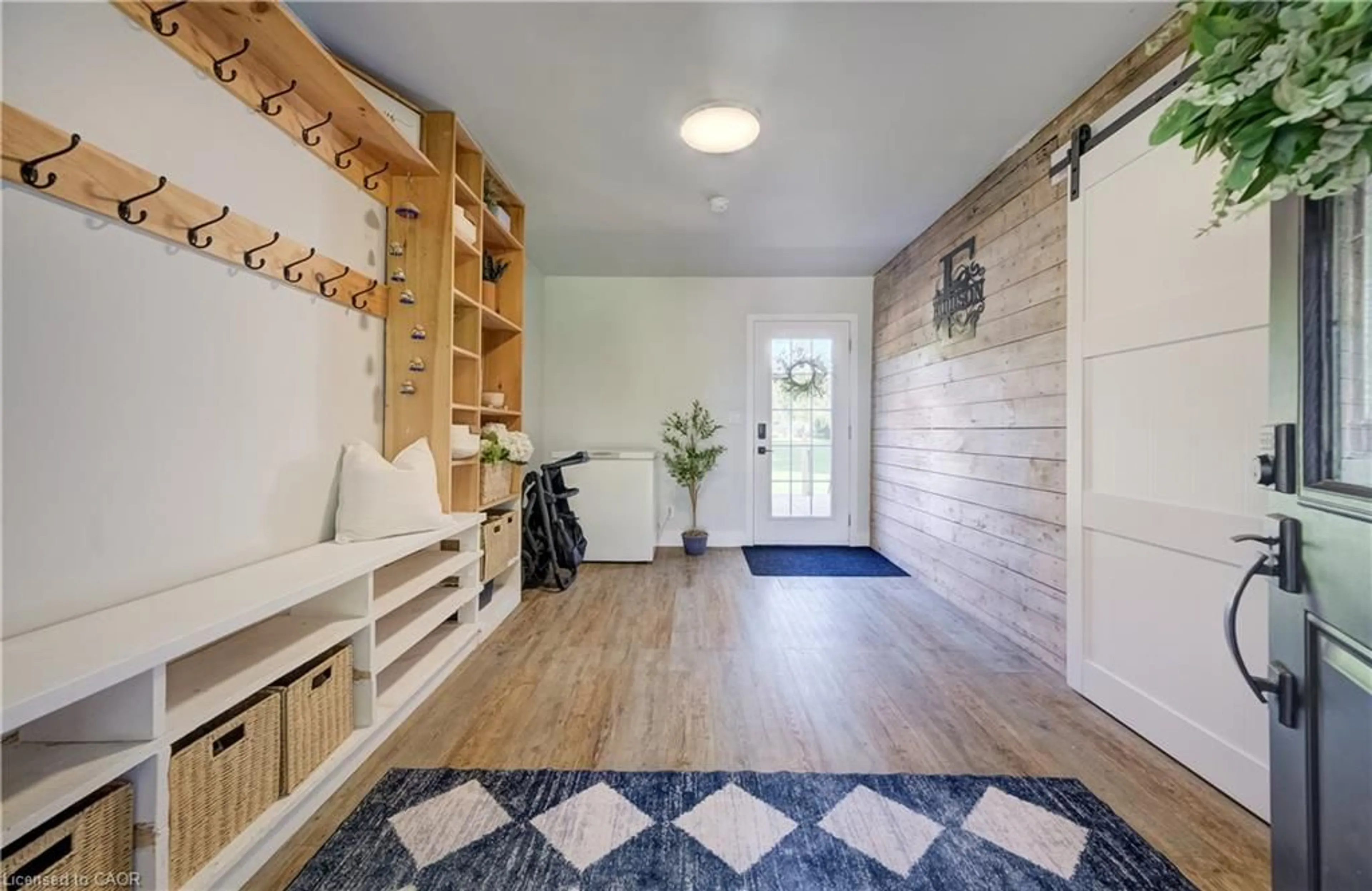 Indoor entryway for 340 Sligo Rd, Mount Forest Ontario N0G 2L1