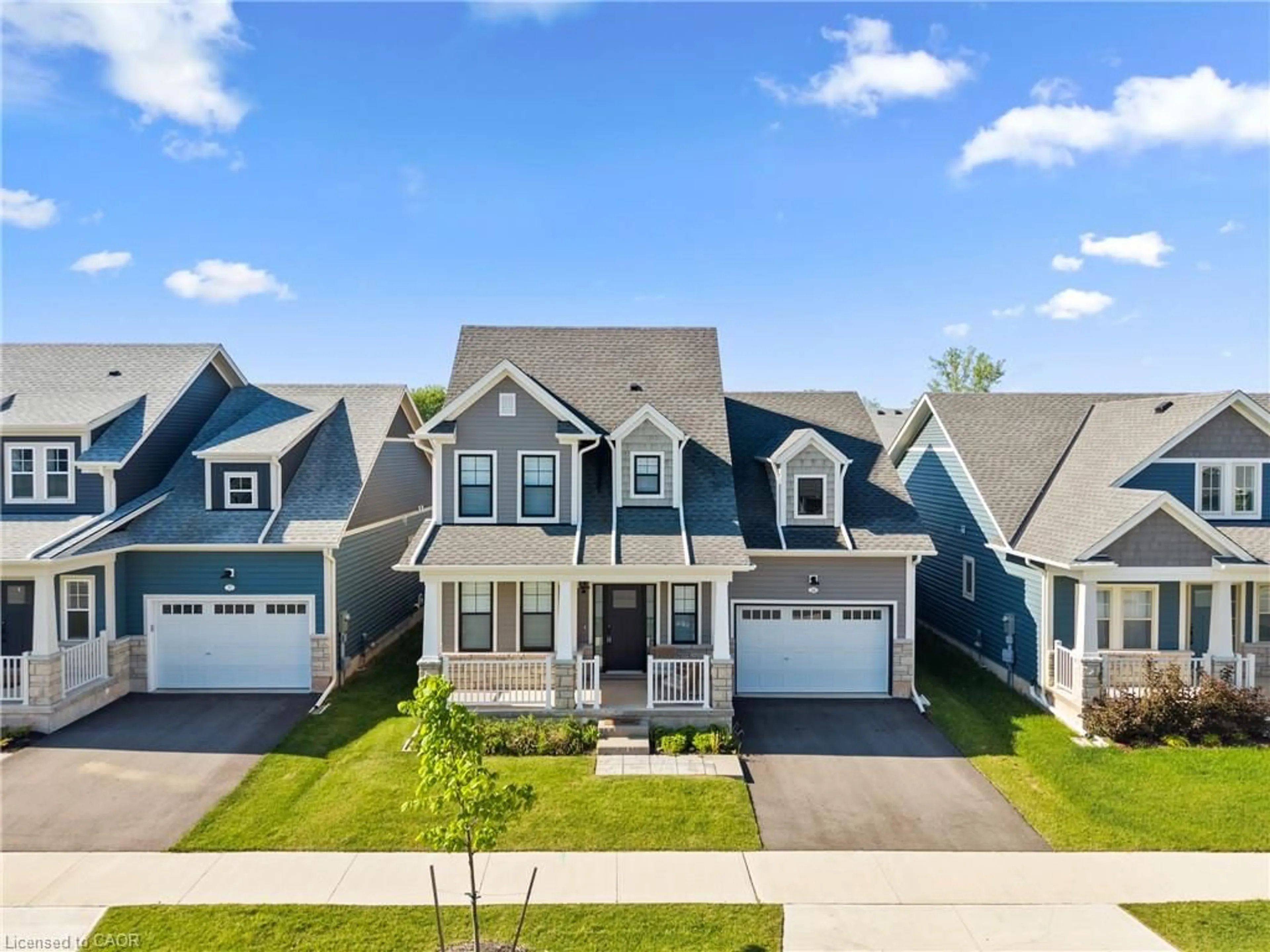 Home with vinyl exterior material, street for 26 Beachwalk Cres, Crystal Beach Ontario L0S 1N0