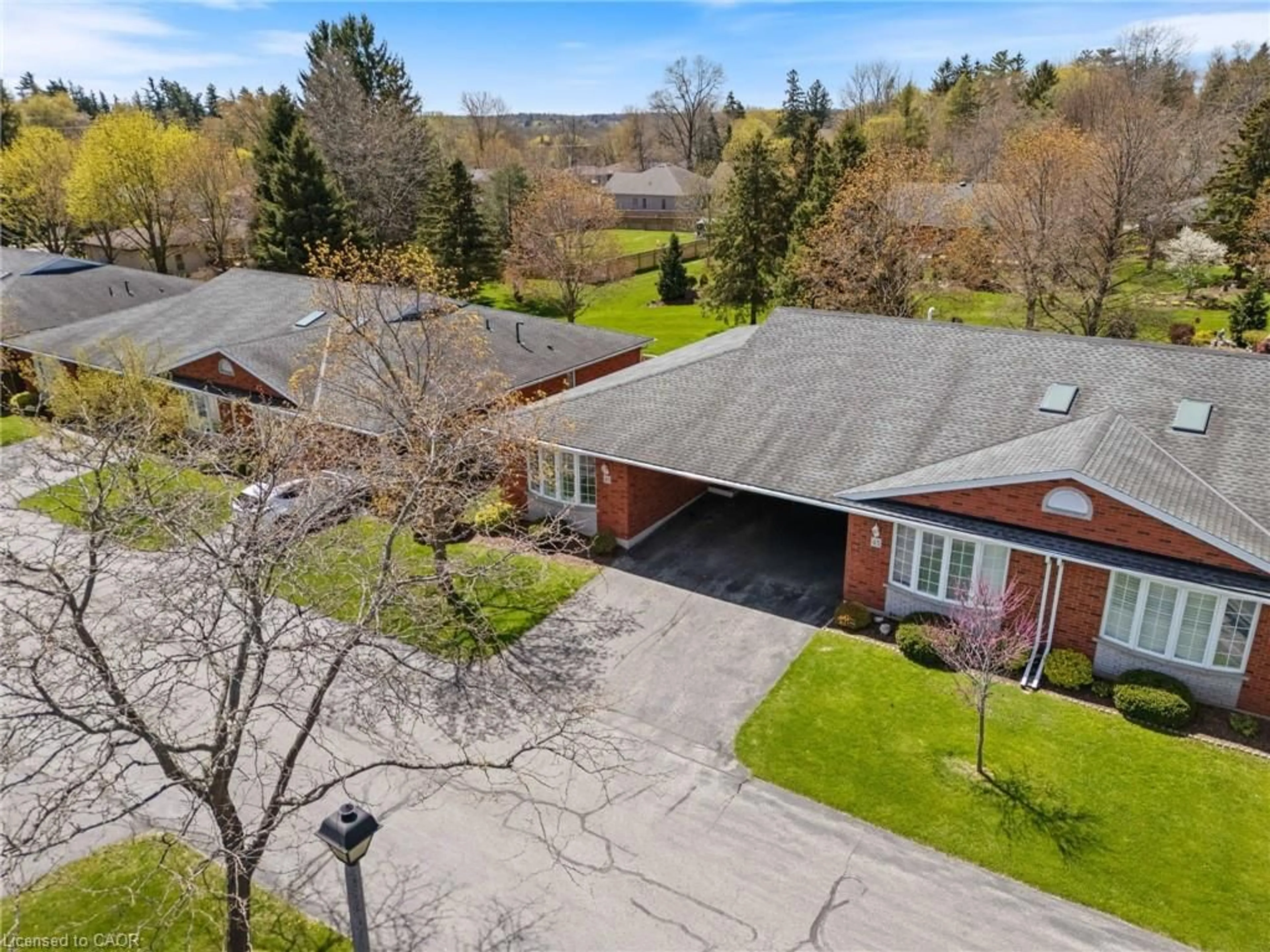 A pic from outside/outdoor area/front of a property/back of a property/a pic from drone, street for 175 Victoria St #46, Simcoe Ontario N3Y 5L8