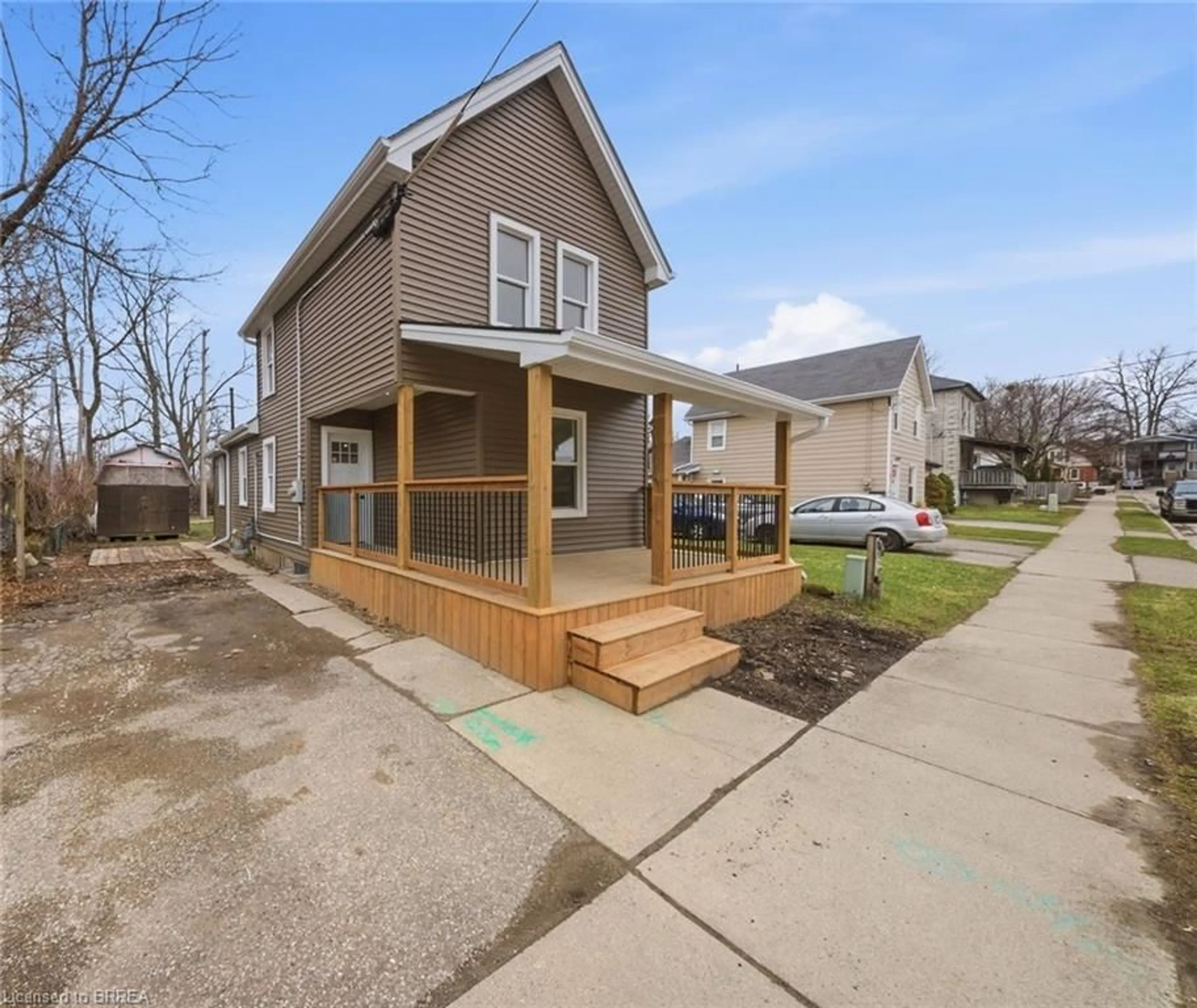 Home with vinyl exterior material, street for 17 Able Ave, Brantford Ontario N3S 2Y4