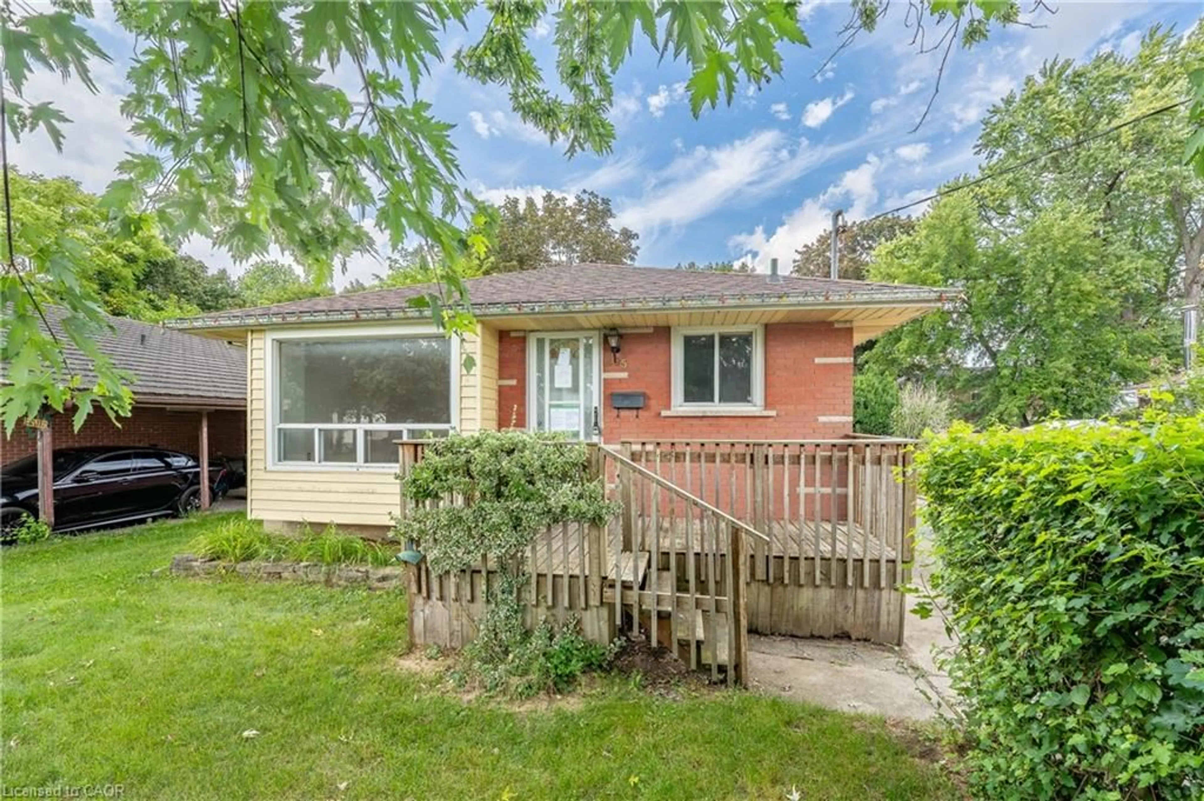 Unknown for 295 Millvue St, Cambridge Ontario N3C 1T6