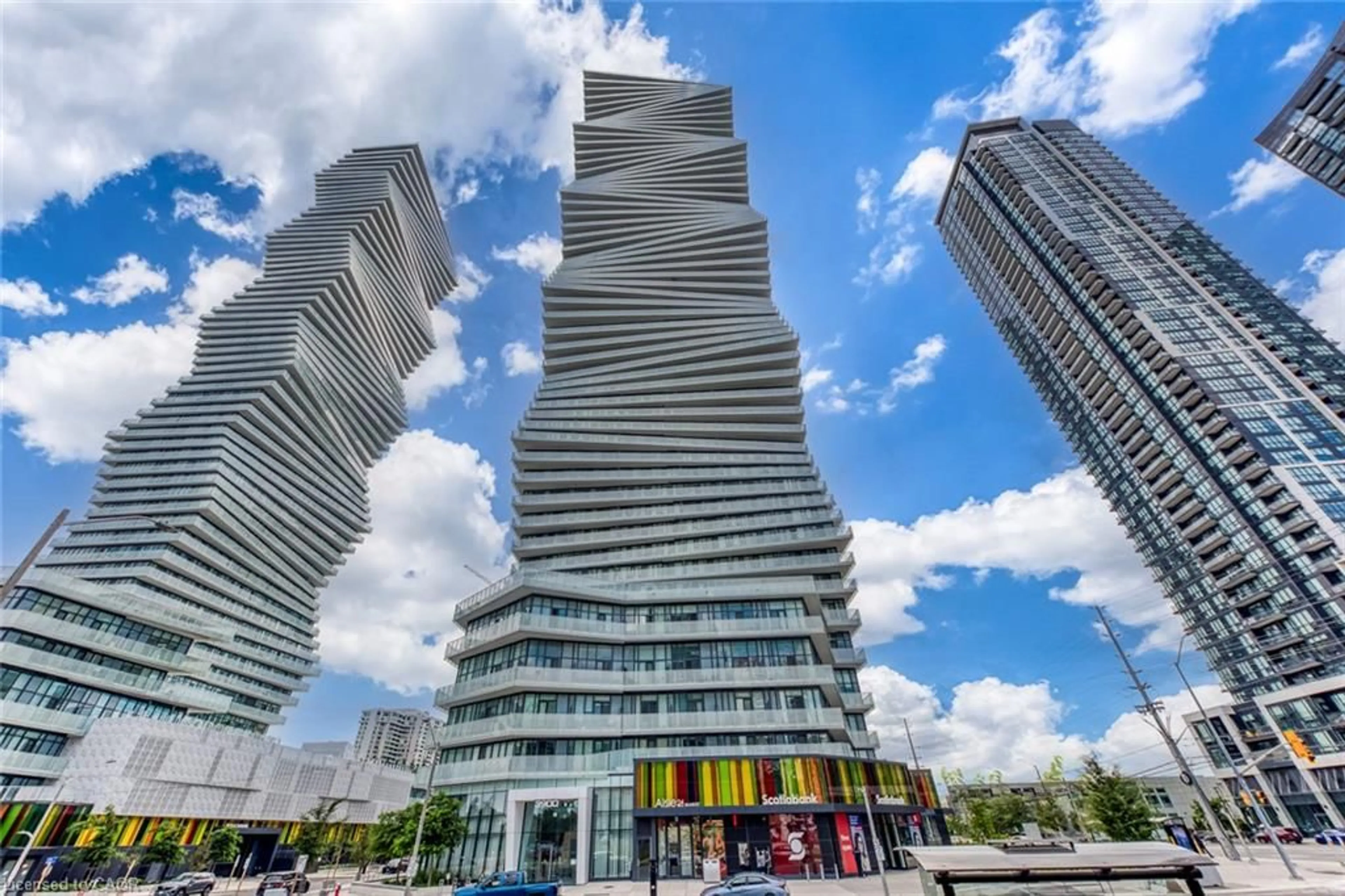 Indoor foyer for 3900 Confederation Pky #5010, Mississauga Ontario L5B 0M3