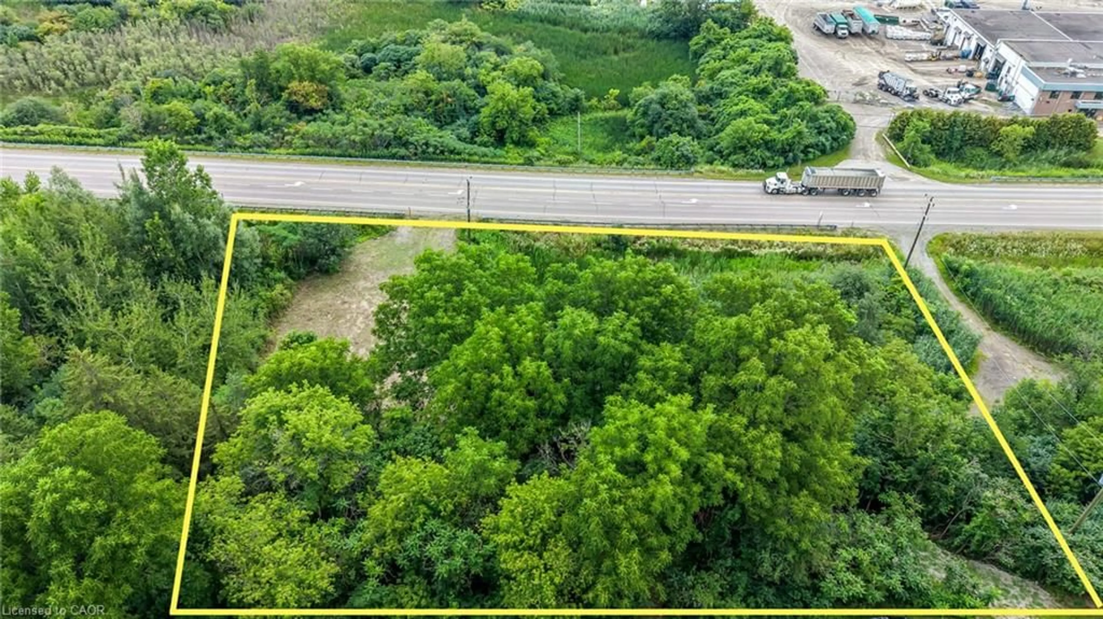 A pic from outside/outdoor area/front of a property/back of a property/a pic from drone, forest/trees view for 845 Collinson Rd, Dundas Ontario L9H 5E2