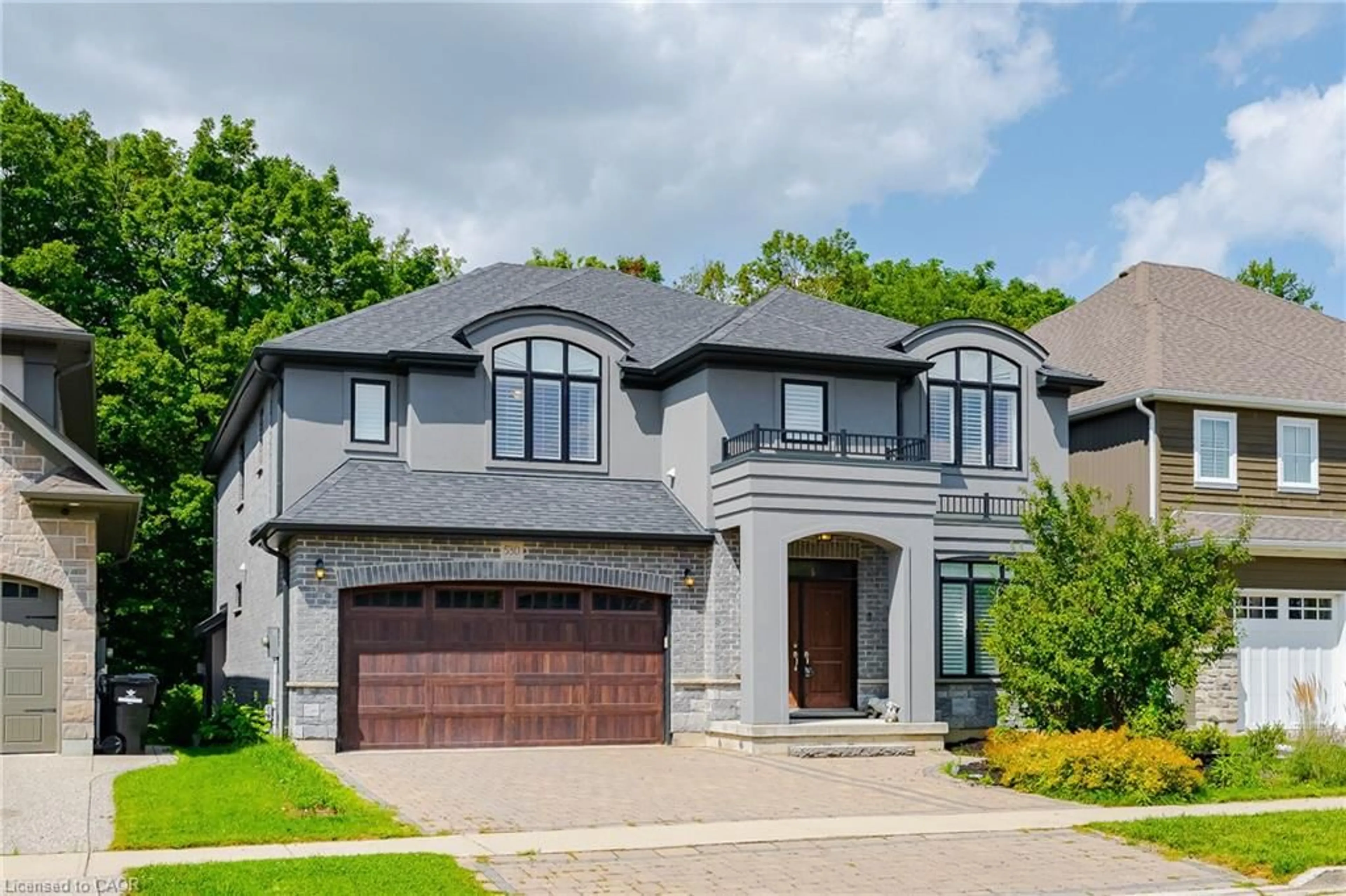 Home with brick exterior material, street for 530 Pinery Trail, Waterloo Ontario N2V 2S4