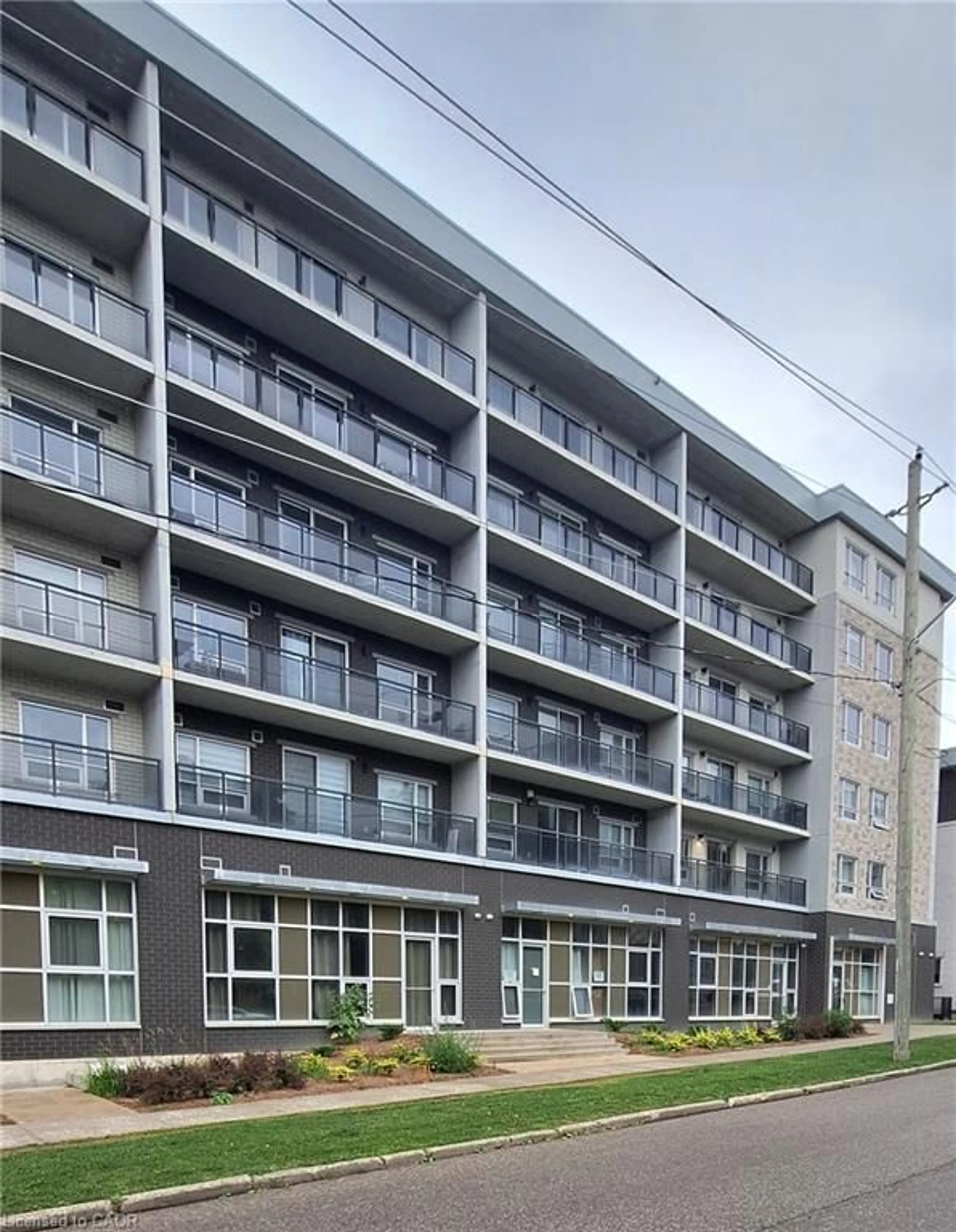 Unknown for 275 Larch St #F-114, Waterloo Ontario N2L 0J3