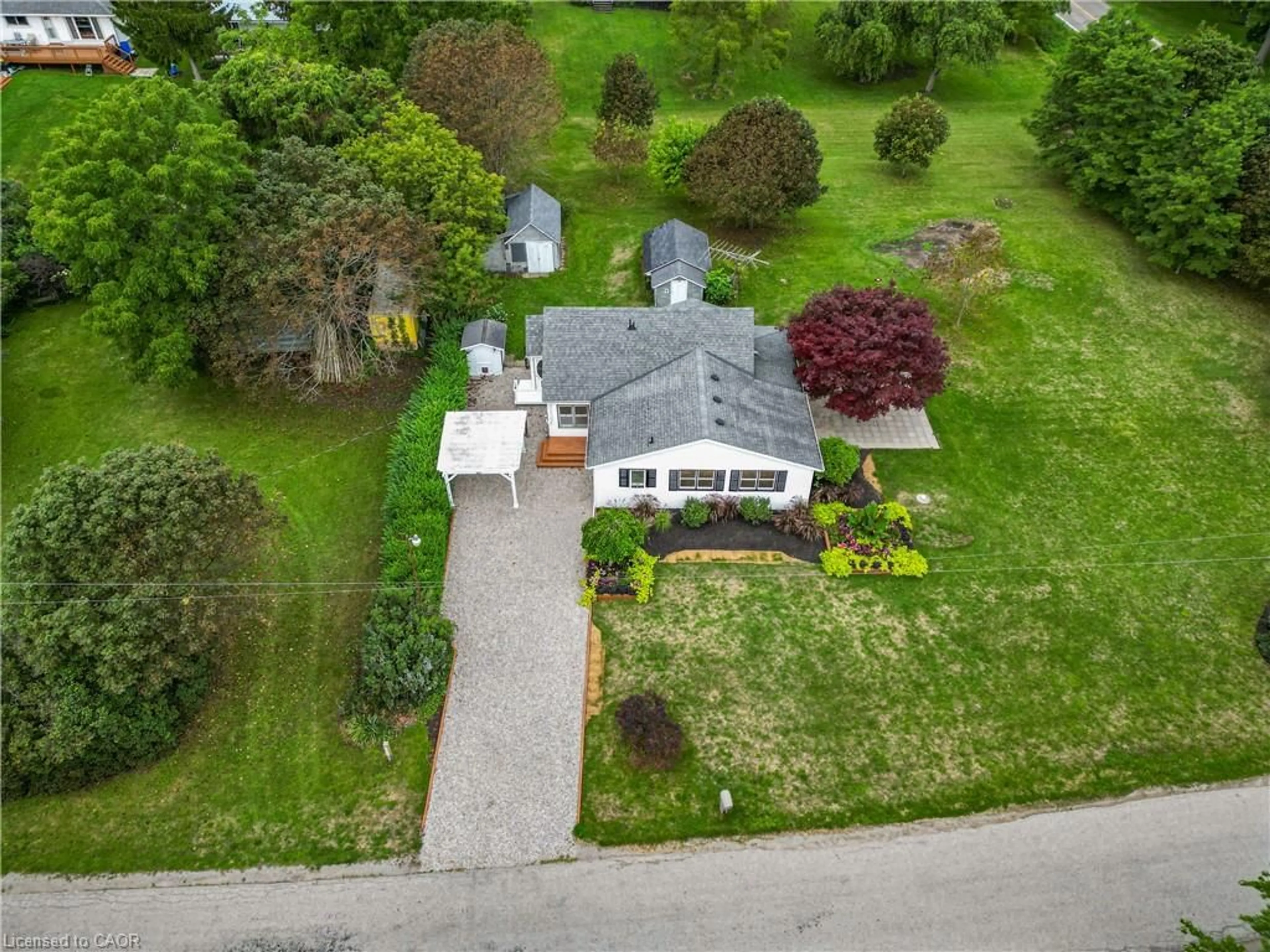 A pic from outside/outdoor area/front of a property/back of a property/a pic from drone, street for 6 Mohawk Point Rd, Dunnville Ontario N0A 1K0
