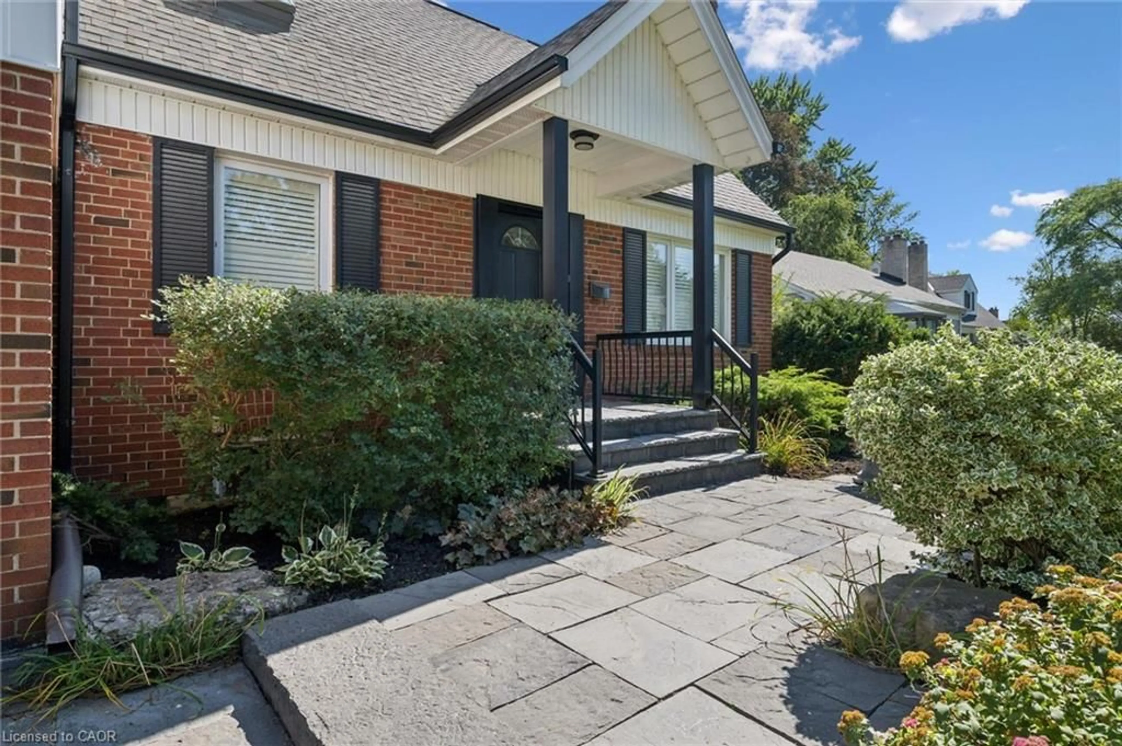 Home with brick exterior material, street for 1010 Baldwin Rd, Mississauga Ontario L4Y 1J2