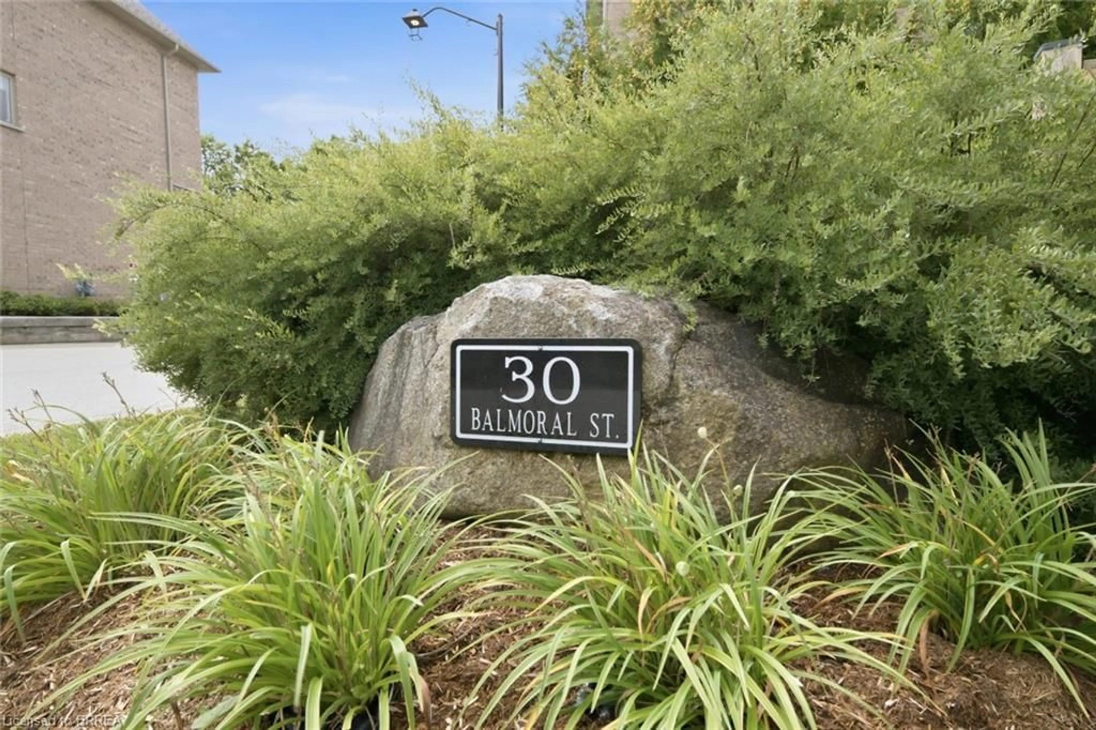 Unknown for 30 Balmoral St #2, Paris Ontario N3L 0C8