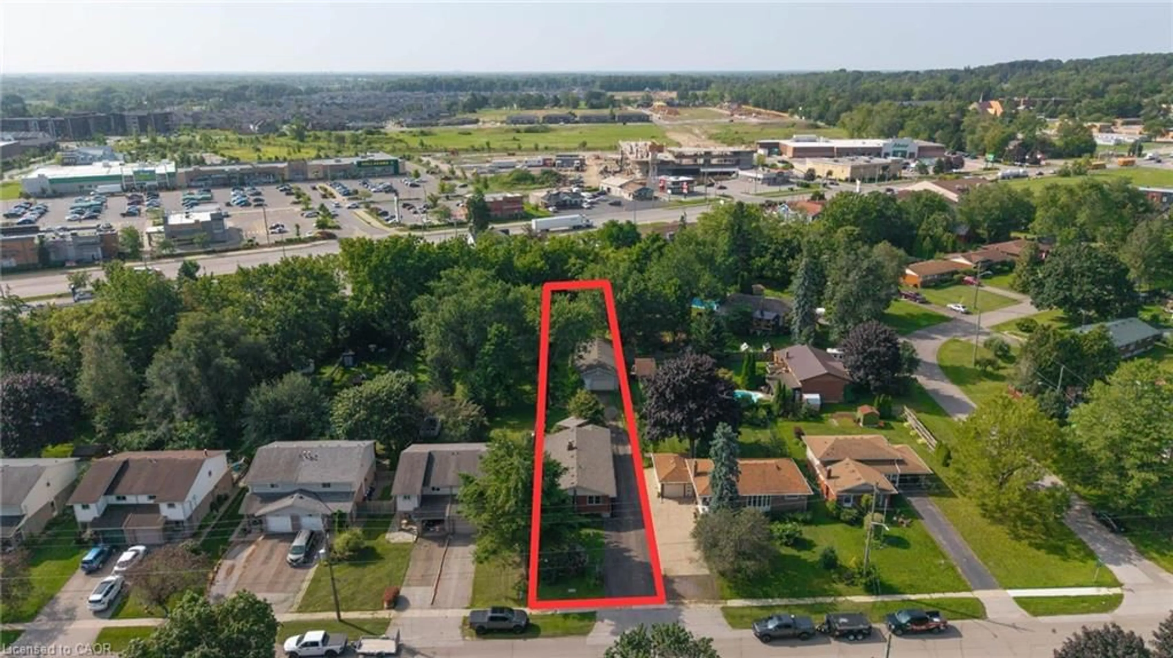 A pic from outside/outdoor area/front of a property/back of a property/a pic from drone, street for 62 Hurricane Rd, Pelham Ontario L0S 1E3