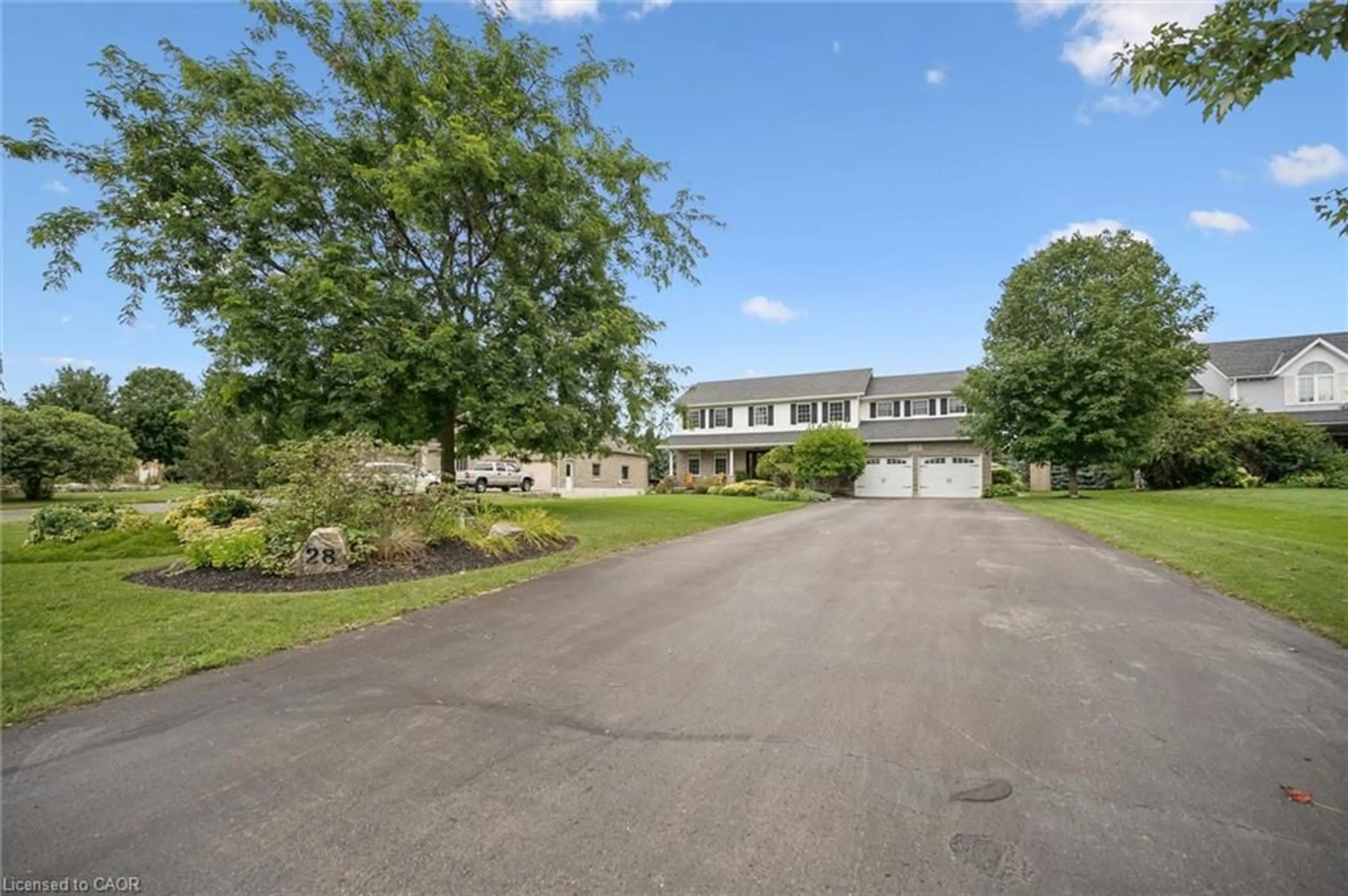 A pic from outside/outdoor area/front of a property/back of a property/a pic from drone, street for 28 Haley Crt, West Montrose Ontario N0B 1V0