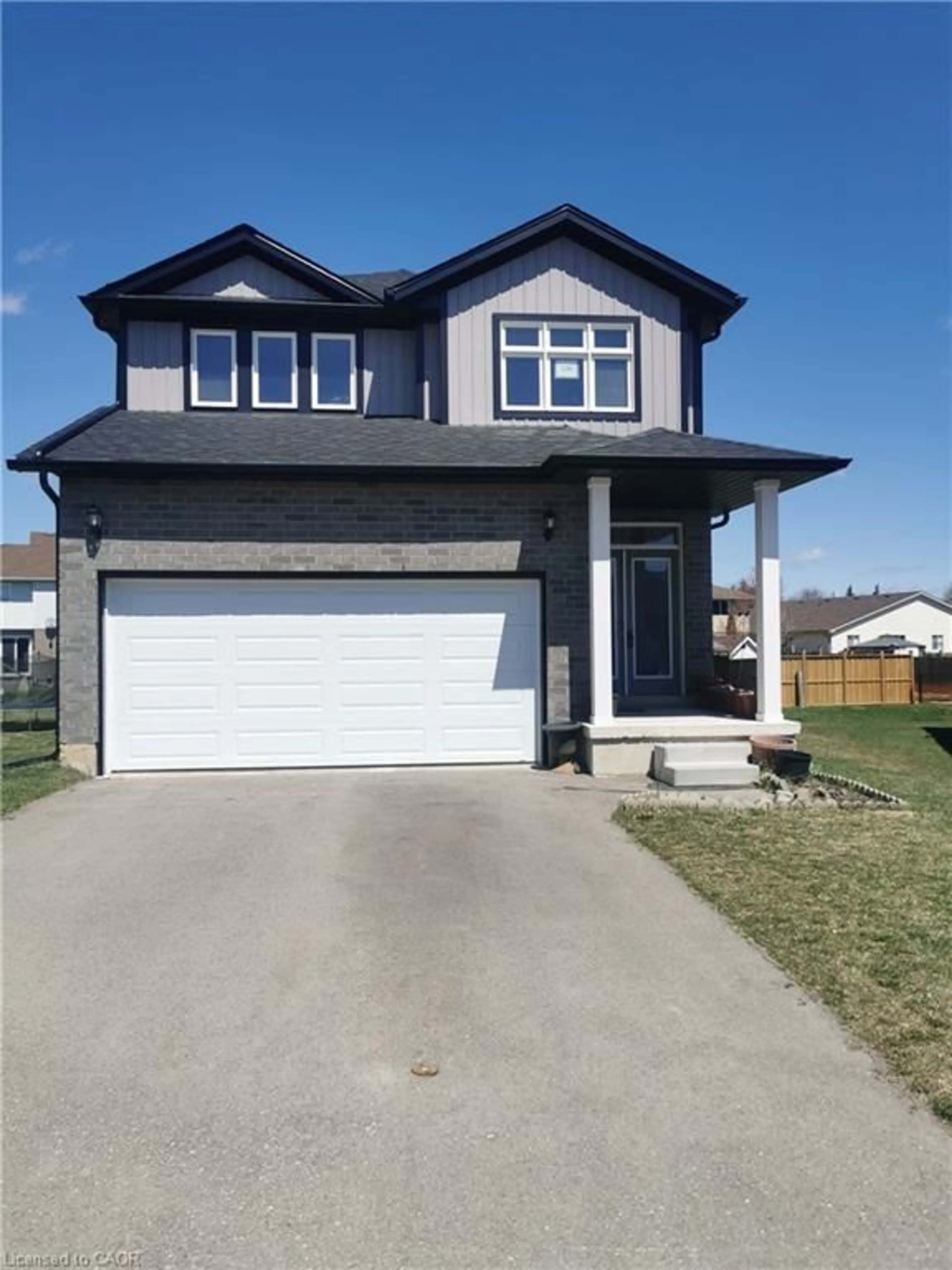 Home with vinyl exterior material, street for 198 Jacob St, Tavistock Ontario N0B 2R0