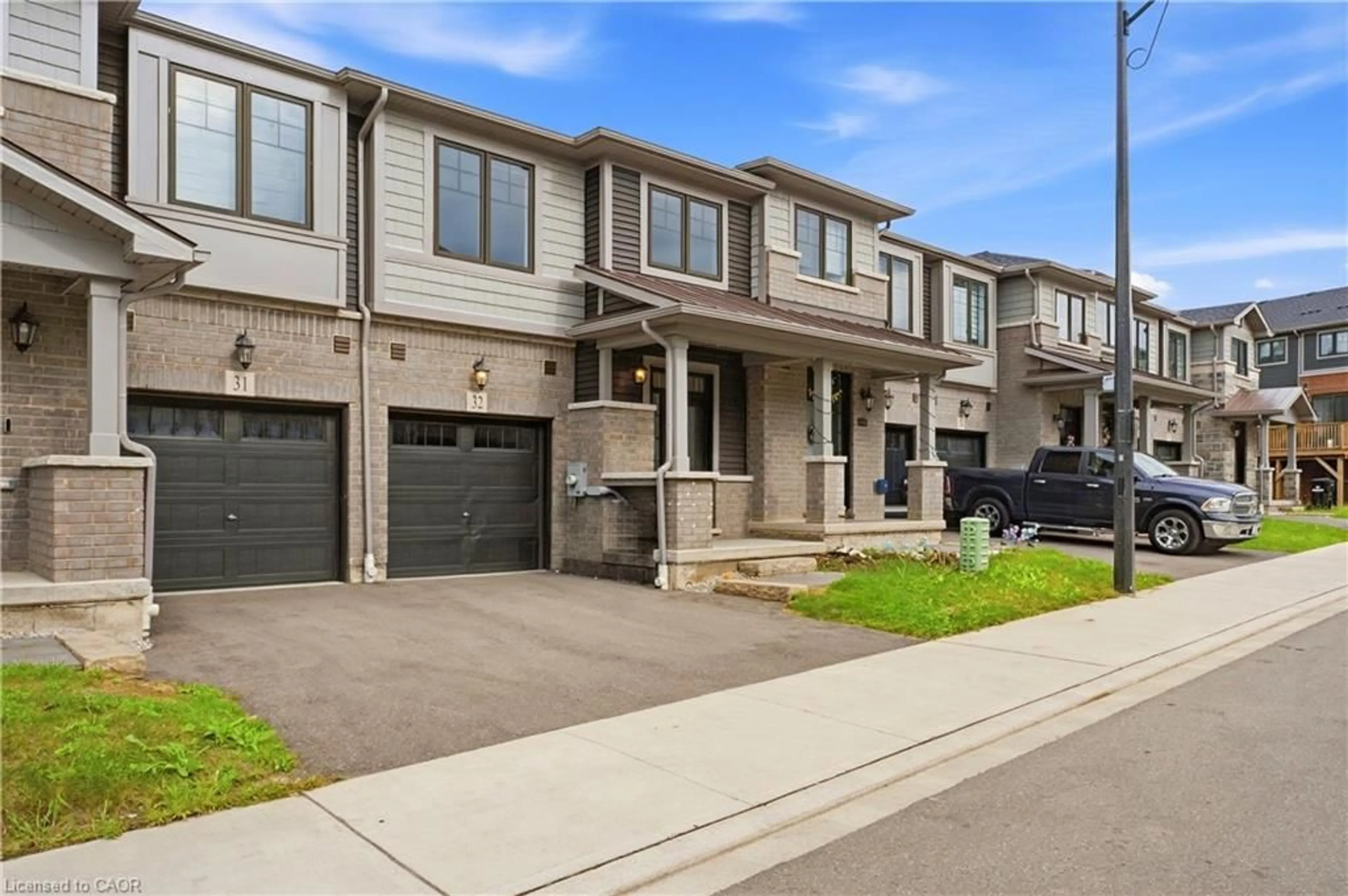 Home with brick exterior material, street for 10 Birmingham Dr #32, Cambridge Ontario N1R 0C5