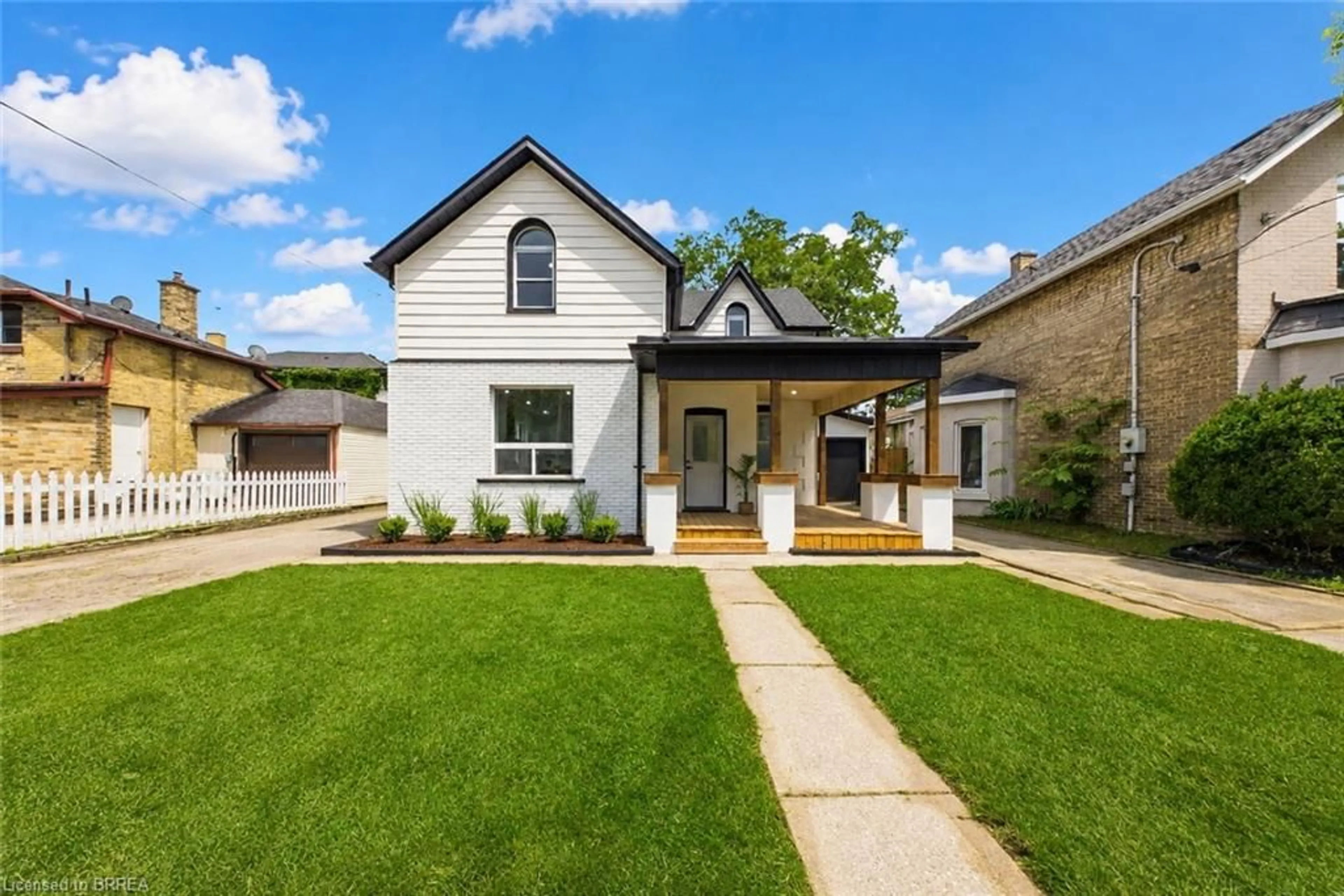 Home with brick exterior material, street for 42 Peel St, Brantford Ontario N3S 5L8